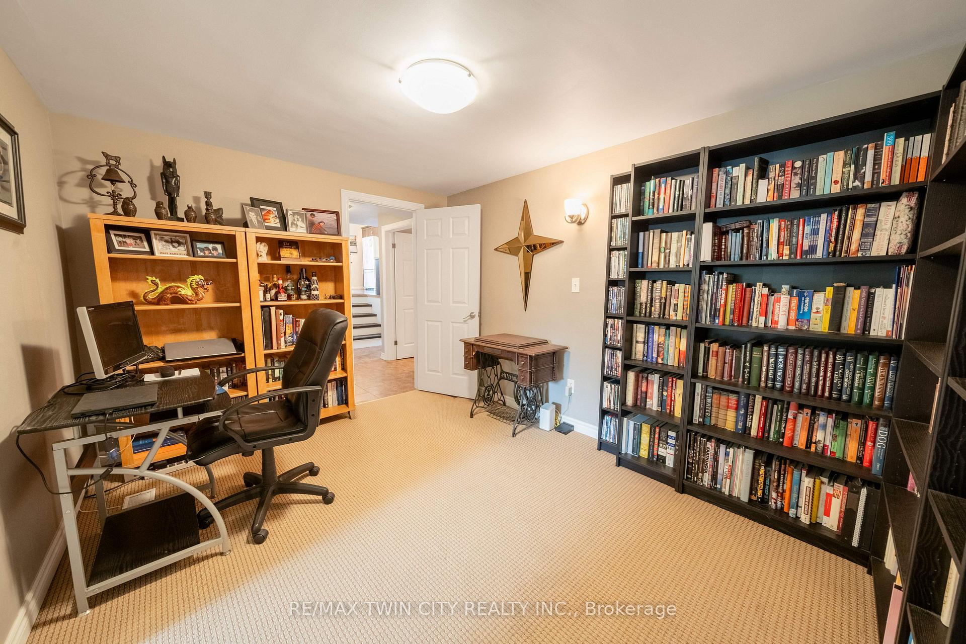 Photo 24 of 135 Islington Avenue, Kitchener — HOMEH