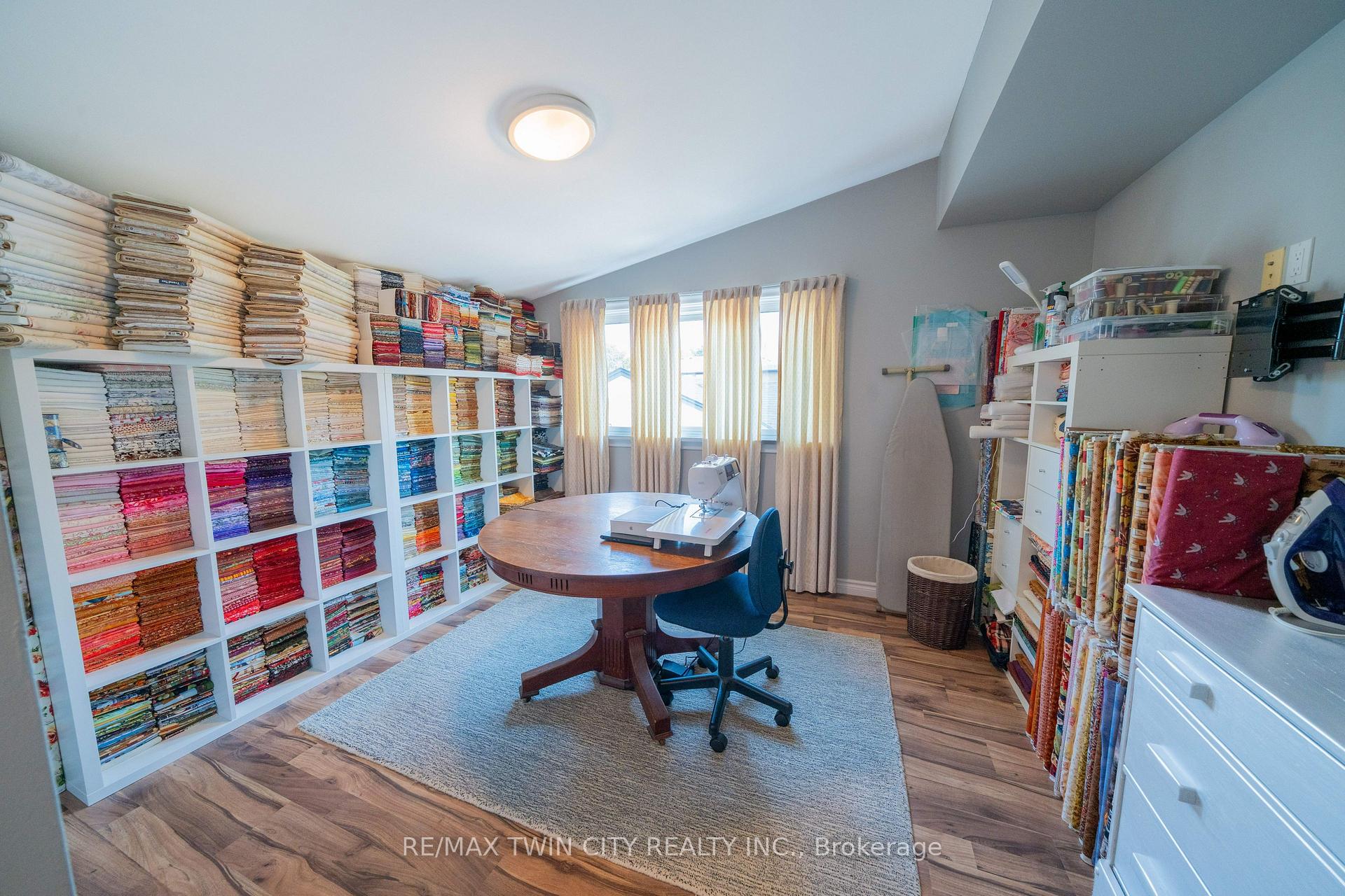 Photo 31 of 135 Islington Avenue, Kitchener — HOMEH