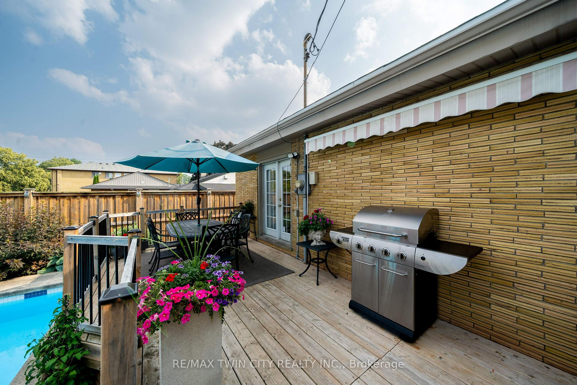 Photo 38 of 135 Islington Avenue, Kitchener — HOMEH