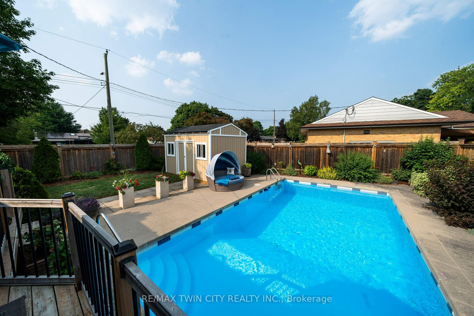 Photo 39 of 135 Islington Avenue, Kitchener — HOMEH