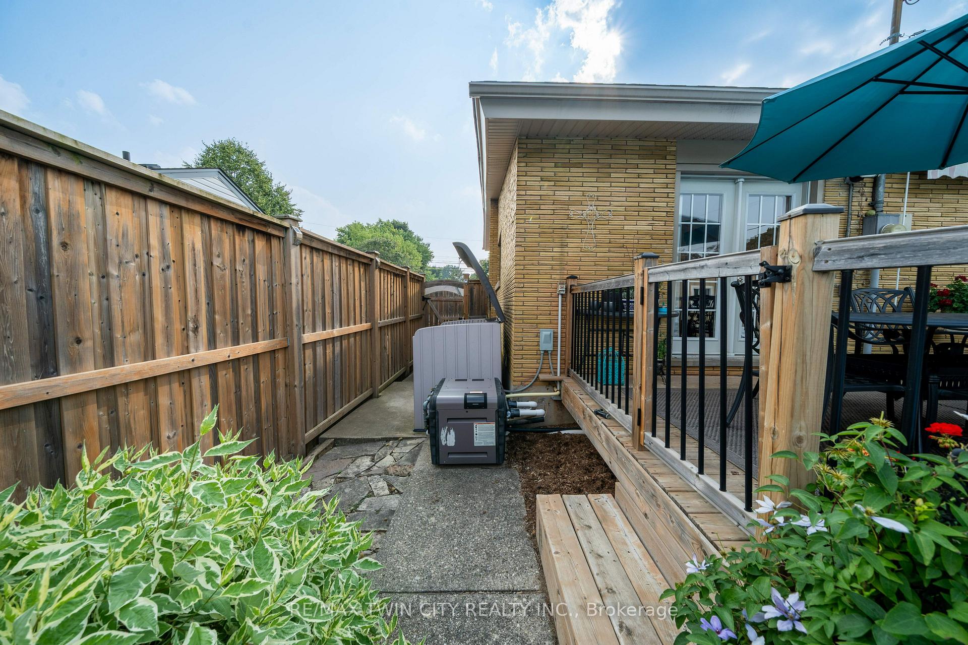 Photo 44 of 135 Islington Avenue, Kitchener — HOMEH