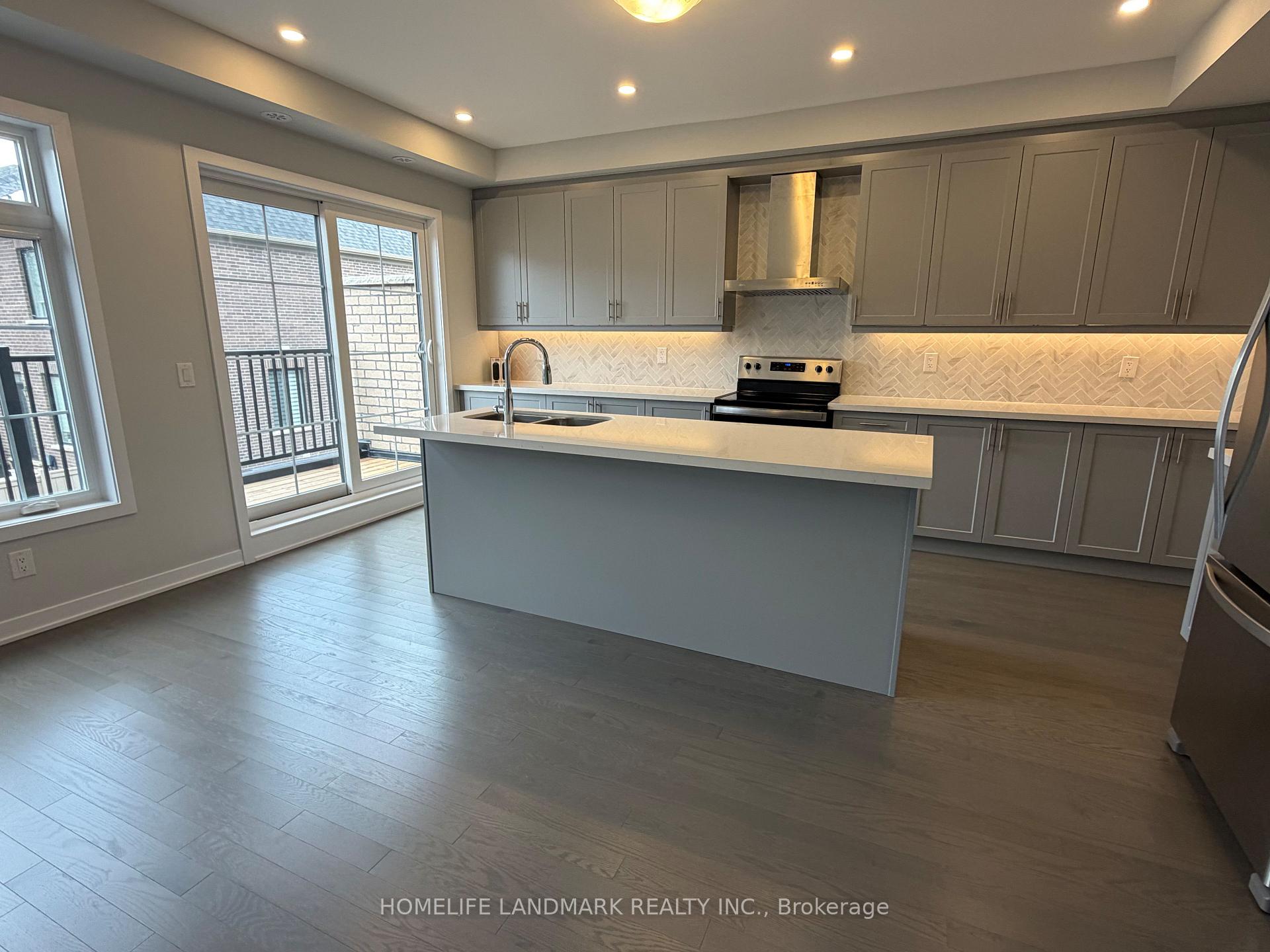 Photo 2 of 48 York Downs Boulevard, Markham, Angus Glen — HOMEH