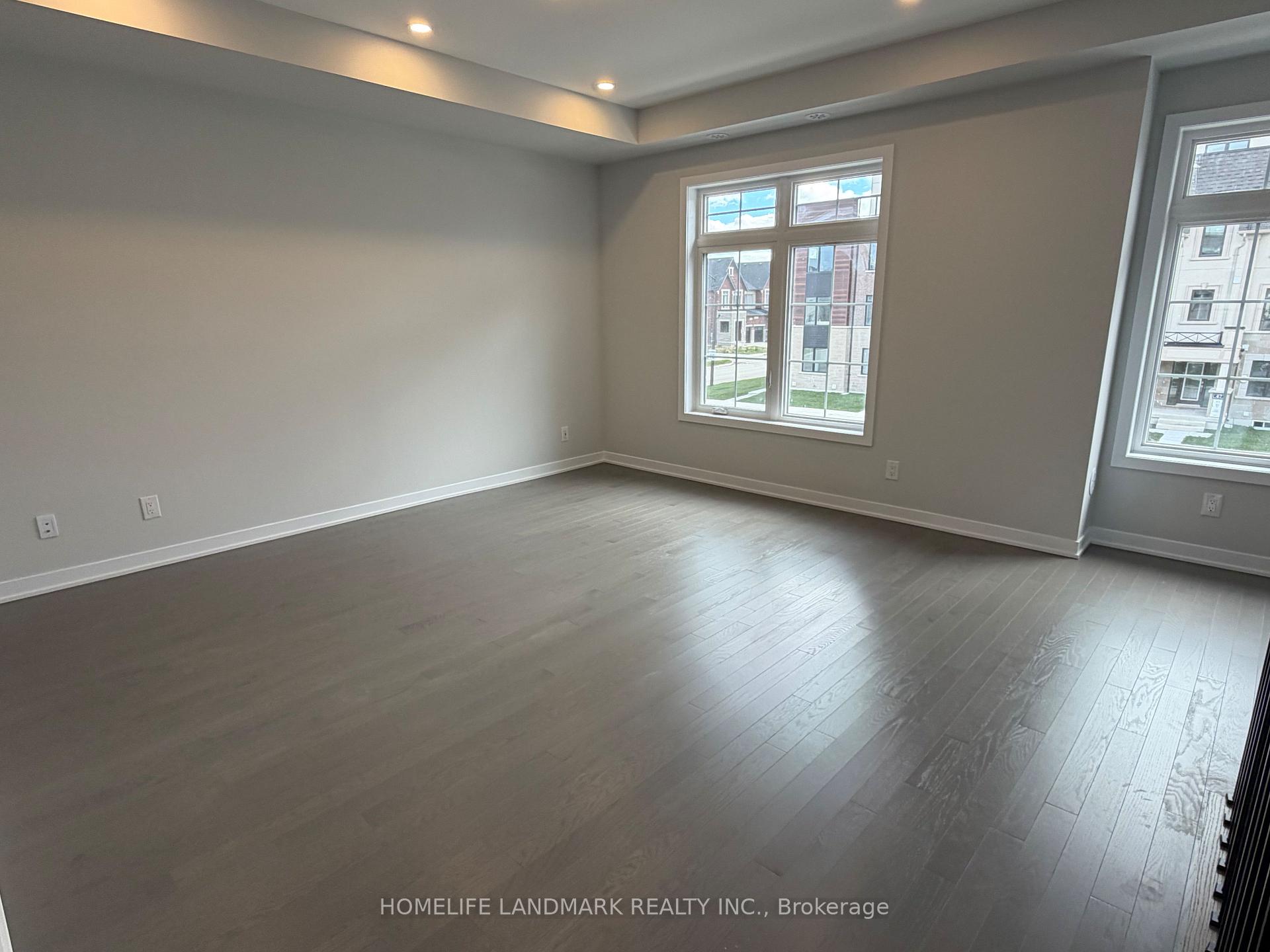 Photo 5 of 48 York Downs Boulevard, Markham, Angus Glen — HOMEH
