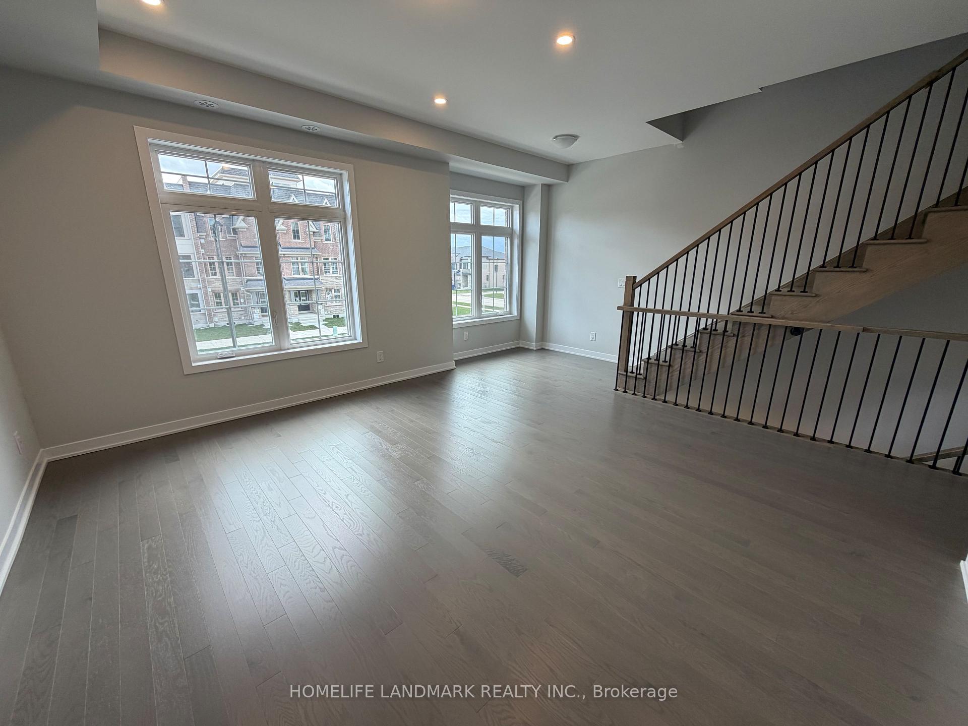 Photo 6 of 48 York Downs Boulevard, Markham, Angus Glen — HOMEH