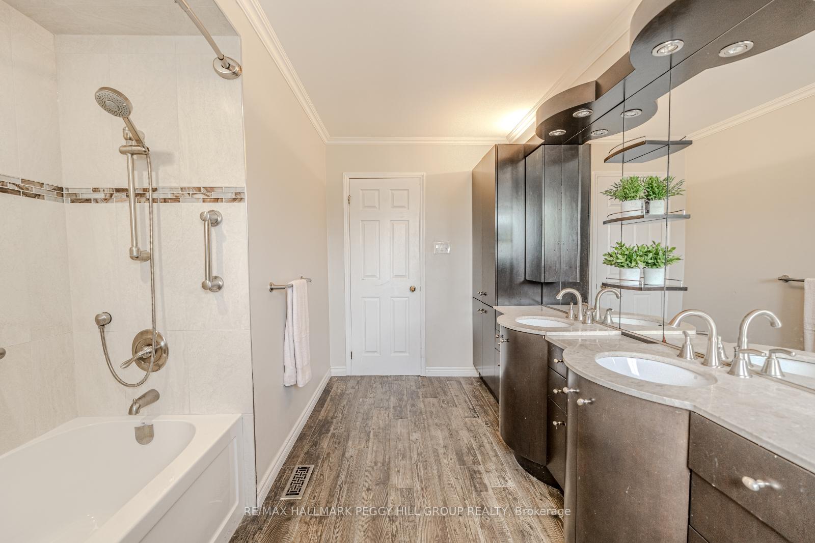 Photo 16 of 2076 Chantler Street, Innisfil, Stroud — HOMEH