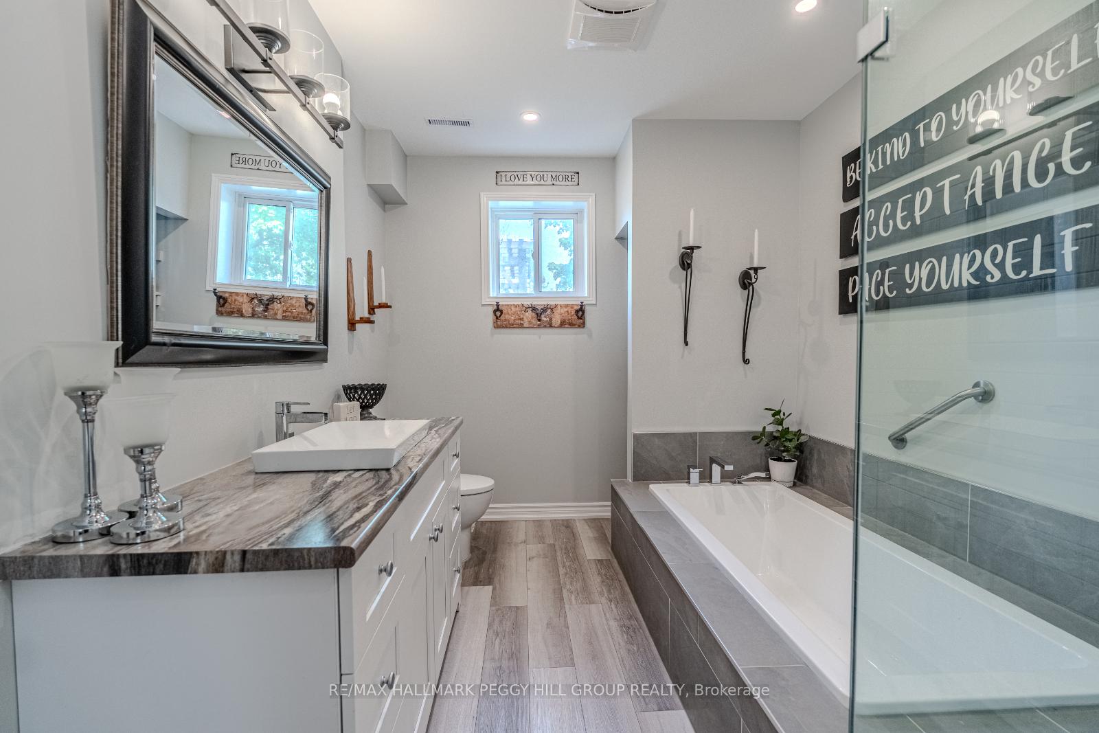 Photo 25 of 2076 Chantler Street, Innisfil, Stroud — HOMEH