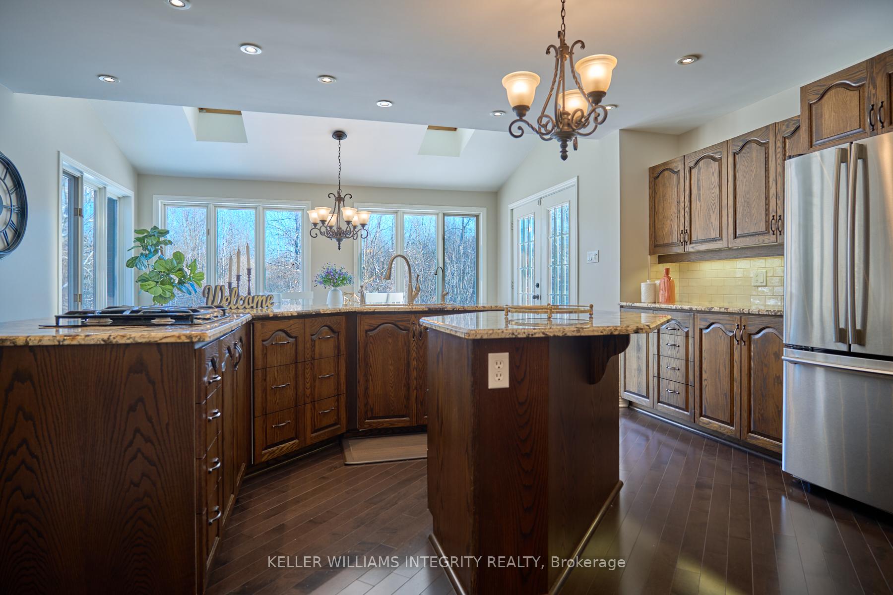 Photo 10 of 5820 Knights Drive E, Ottawa, Manotick East to Manotick Station — HOMEH