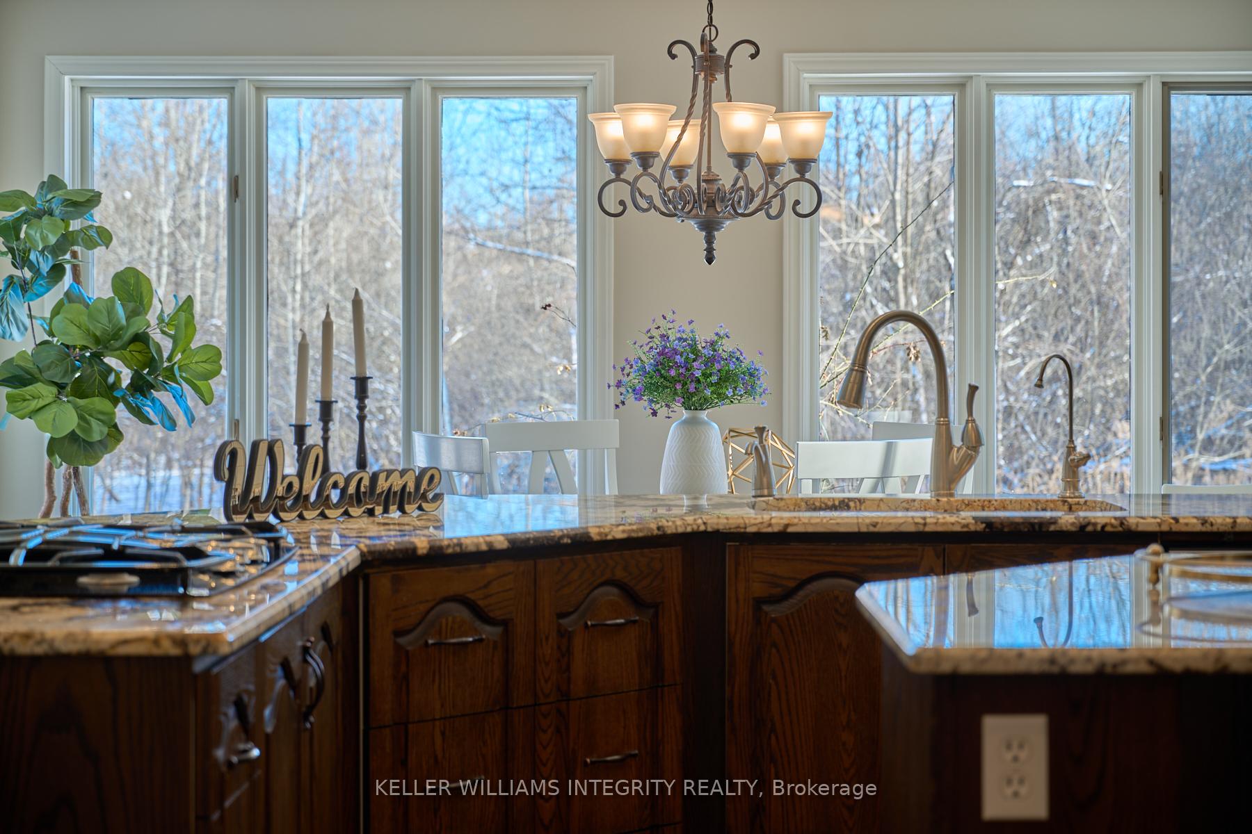 Photo 11 of 5820 Knights Drive E, Ottawa, Manotick East to Manotick Station — HOMEH
