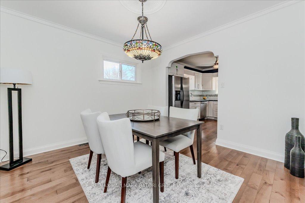Photo 4 of 61 Stirling Avenue S, Kitchener — HOMEH