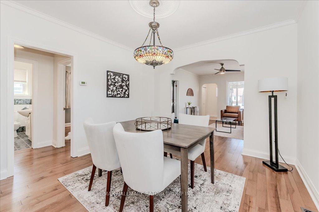 Photo 5 of 61 Stirling Avenue S, Kitchener — HOMEH