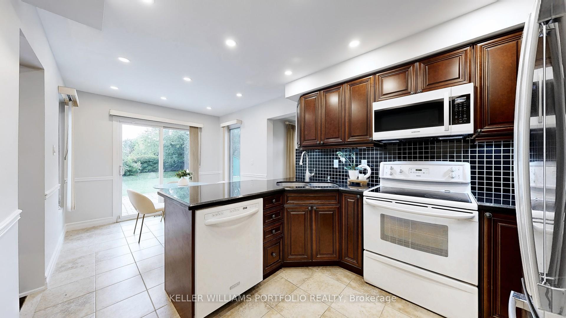 Photo 10 of 10 Valleyview Road, Markham, Thornlea — HOMEH