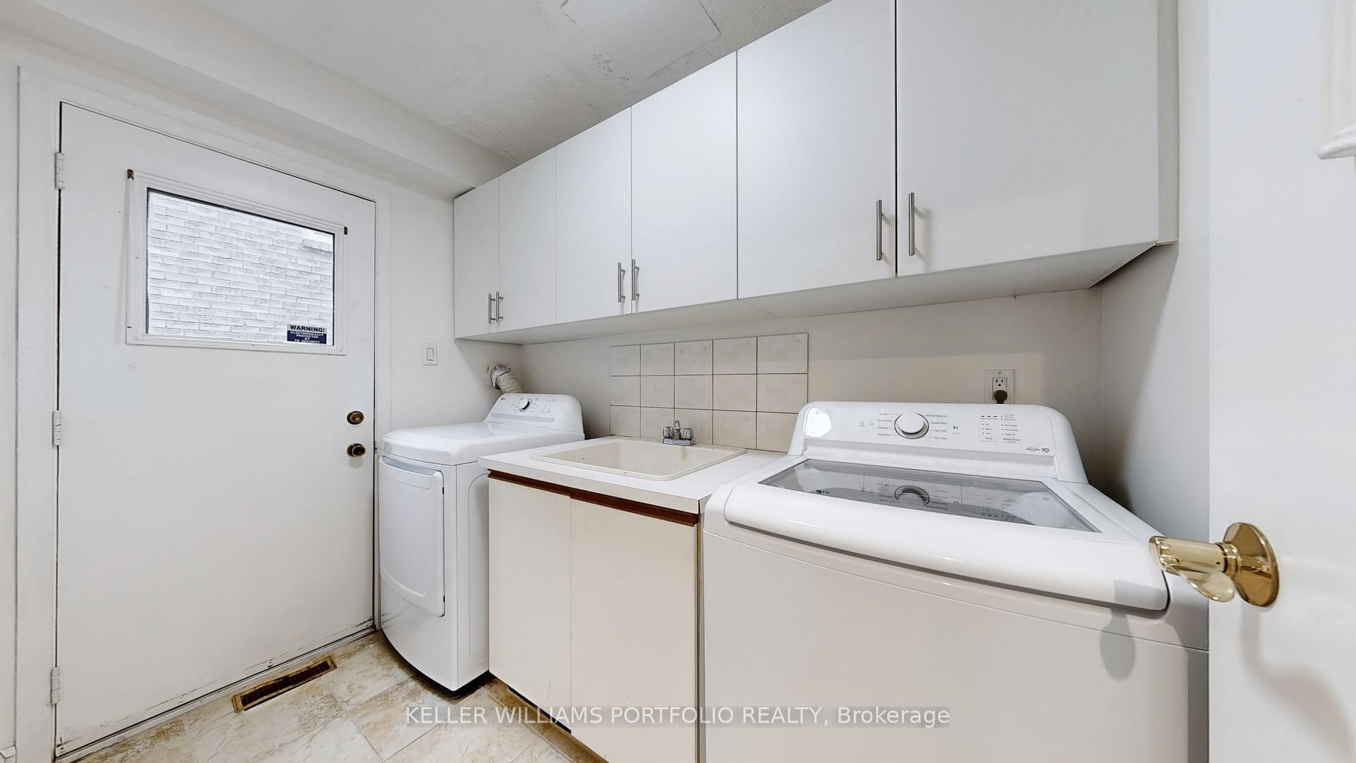 Photo 14 of 10 Valleyview Road, Markham, Thornlea — HOMEH