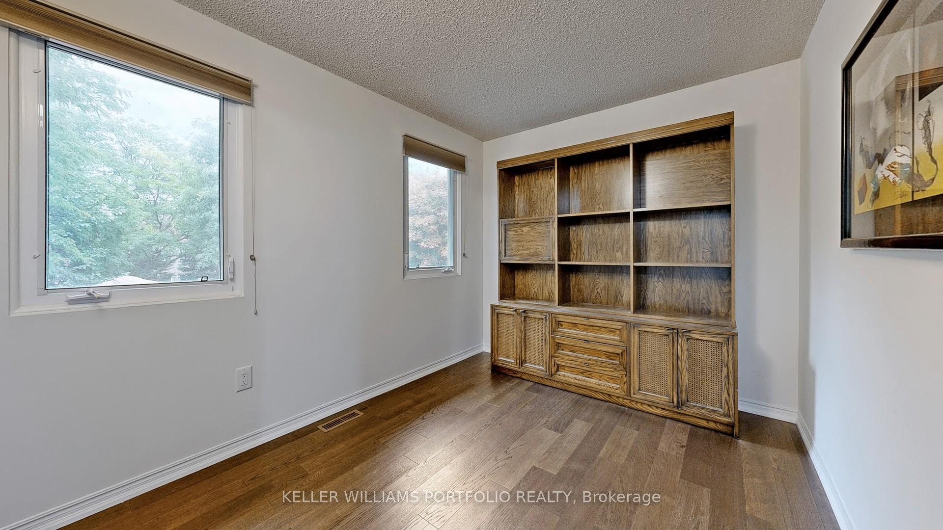 Photo 22 of 10 Valleyview Road, Markham, Thornlea — HOMEH