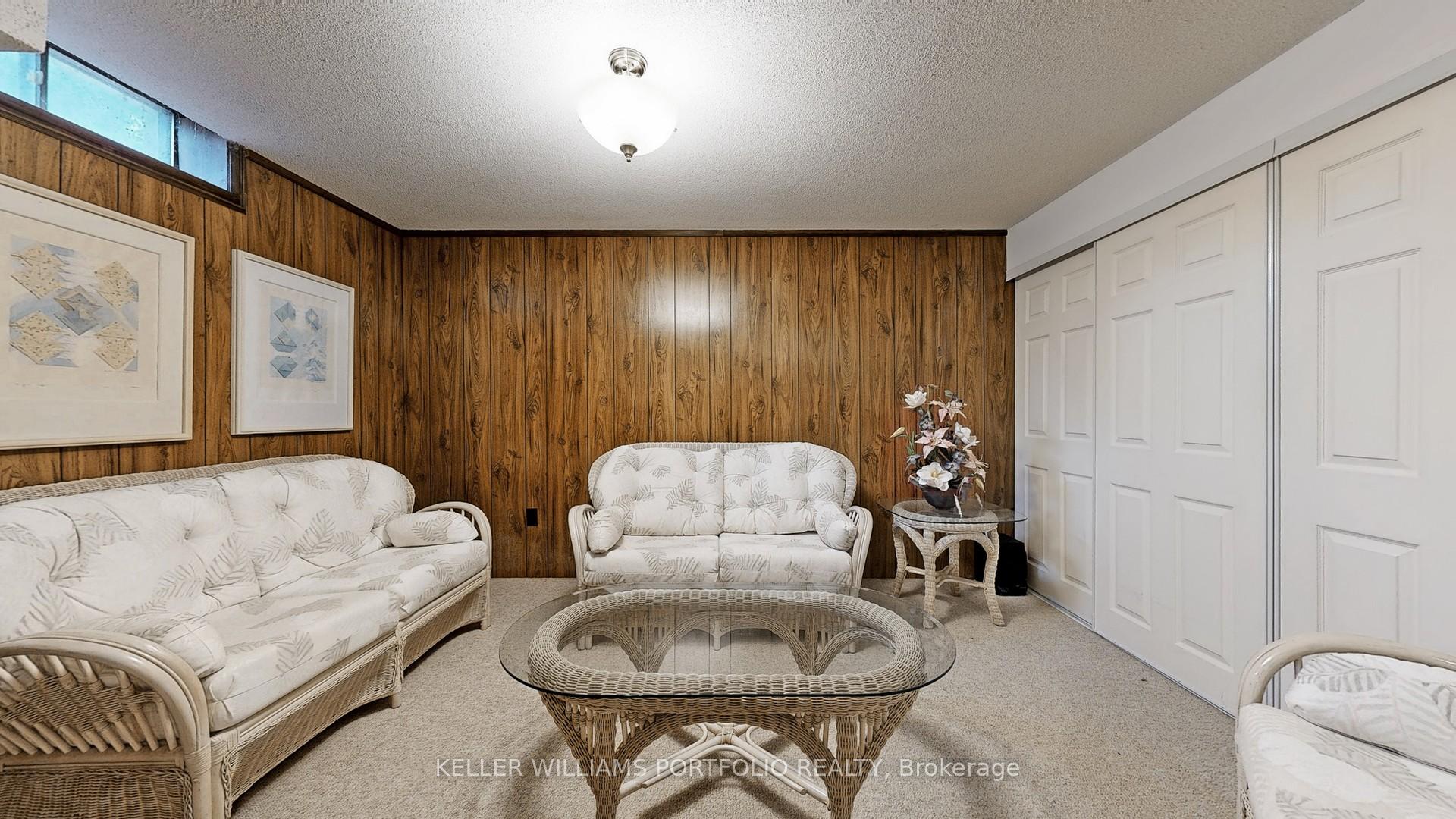 Photo 25 of 10 Valleyview Road, Markham, Thornlea — HOMEH