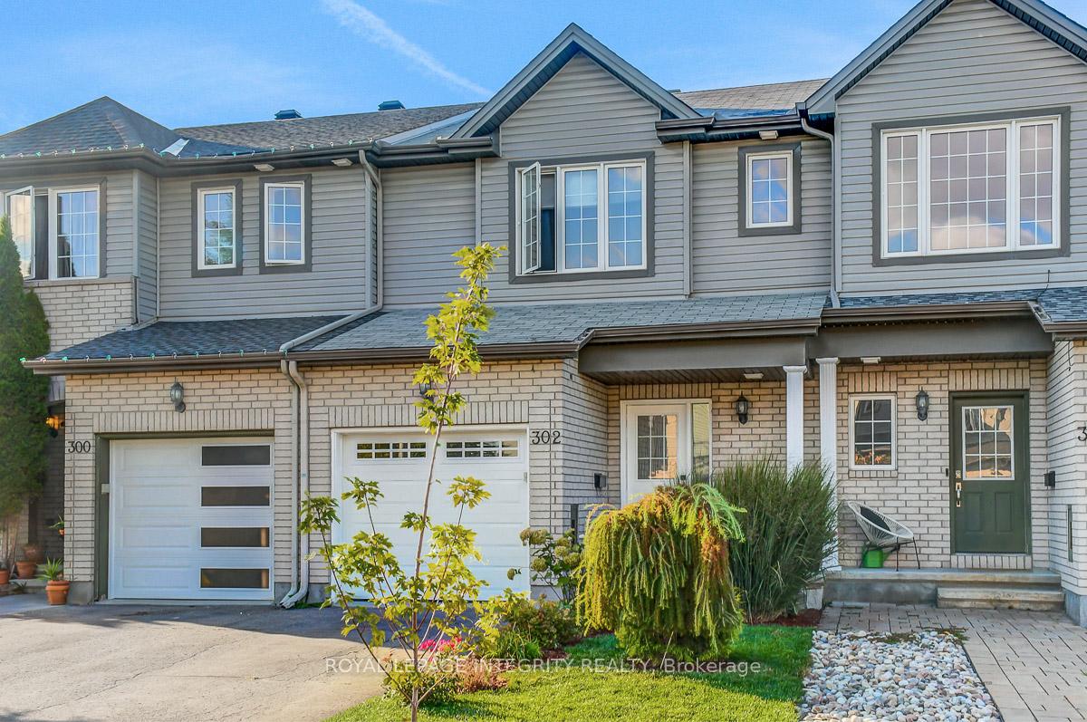 Photo 1 of 302 Brigitta Street, Ottawa, Kanata - Emerald Meadows/Trailwest — HOMEH