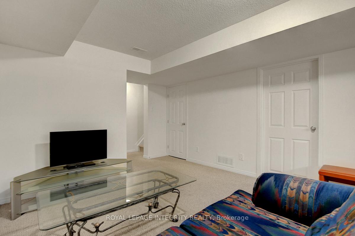 Photo 21 of 302 Brigitta Street, Ottawa, Kanata - Emerald Meadows/Trailwest — HOMEH