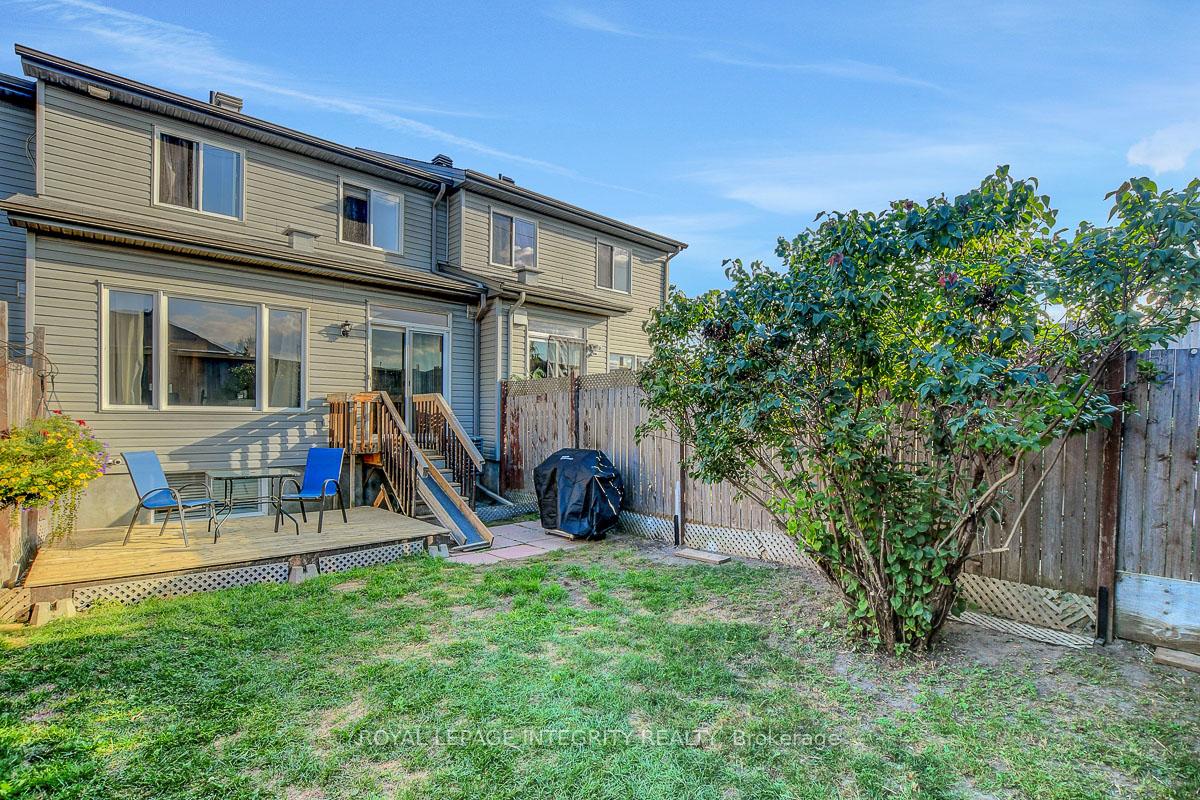 Photo 23 of 302 Brigitta Street, Ottawa, Kanata - Emerald Meadows/Trailwest — HOMEH