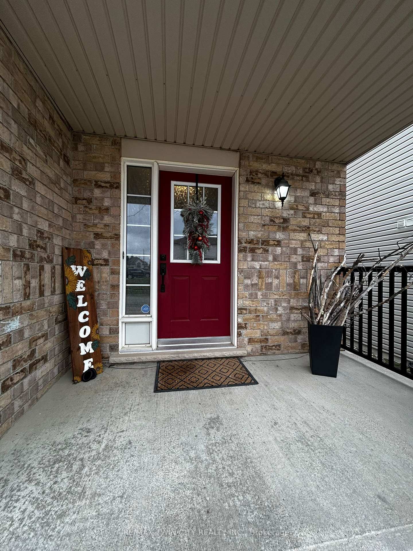 Photo 2 of 224 Purple Sage Crescent, Kitchener — HOMEH