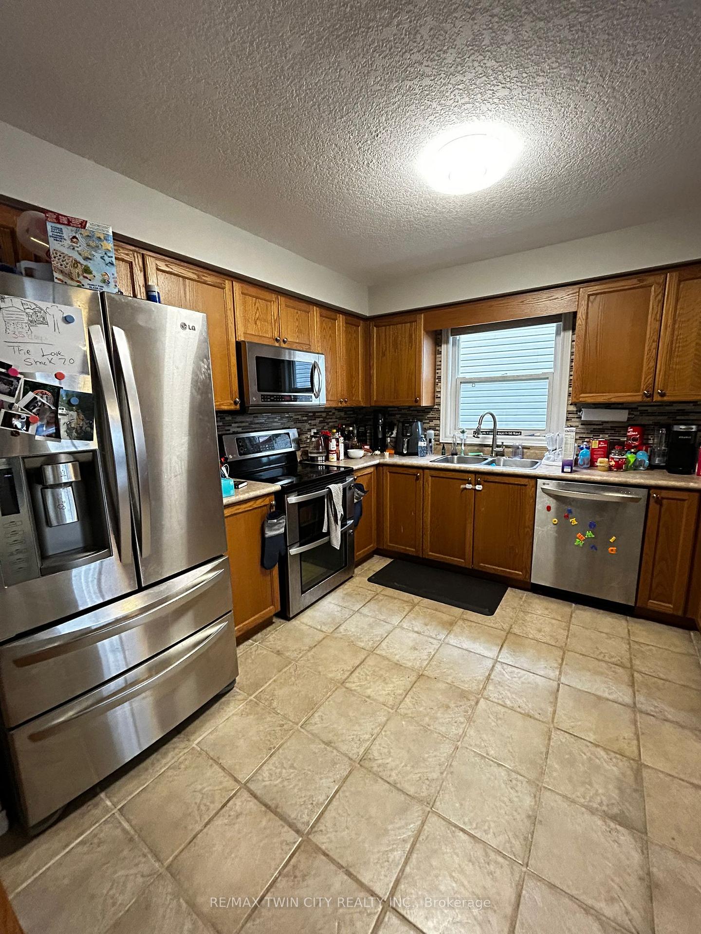 Photo 3 of 224 Purple Sage Crescent, Kitchener — HOMEH