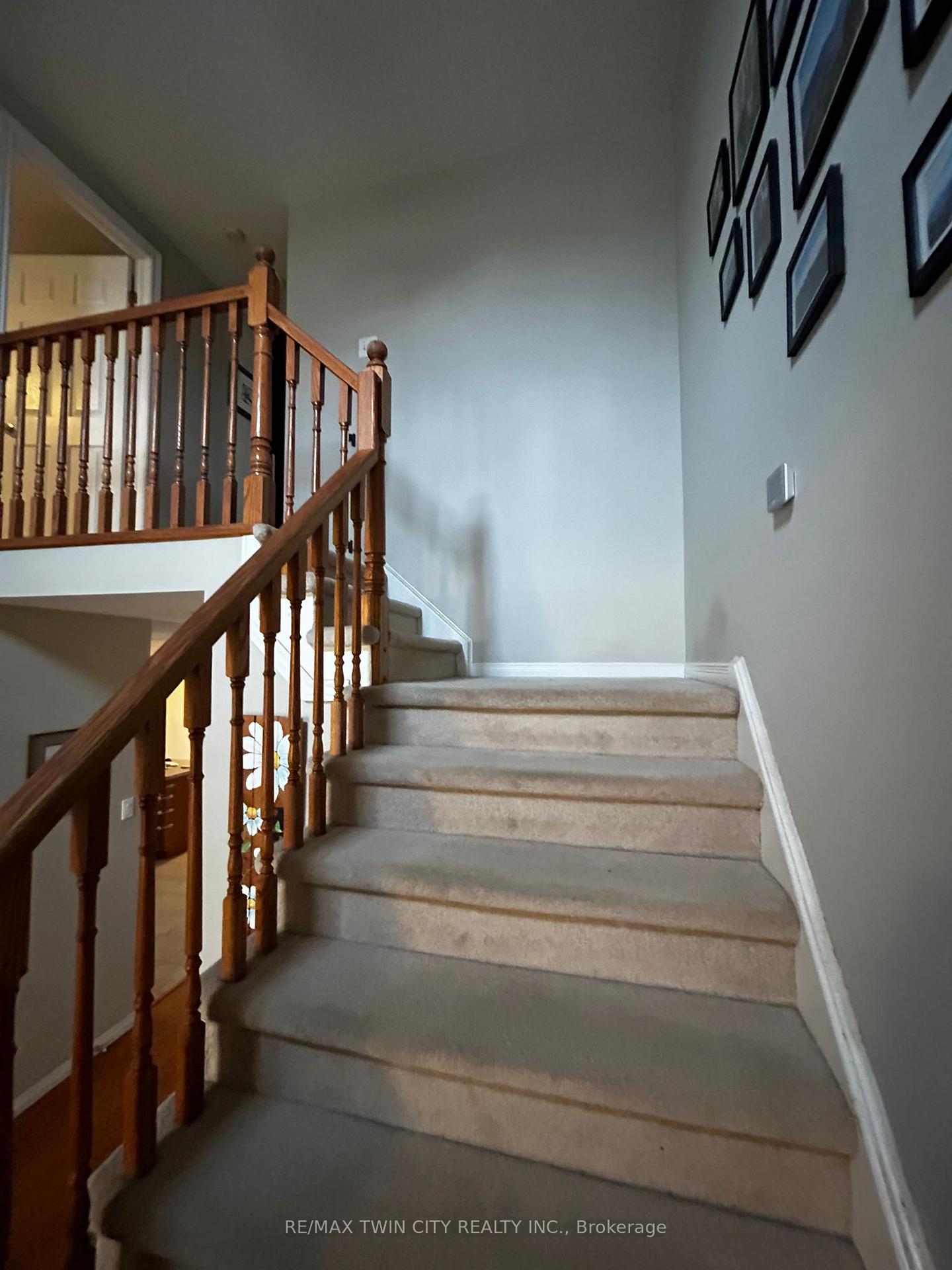 Photo 7 of 224 Purple Sage Crescent, Kitchener — HOMEH