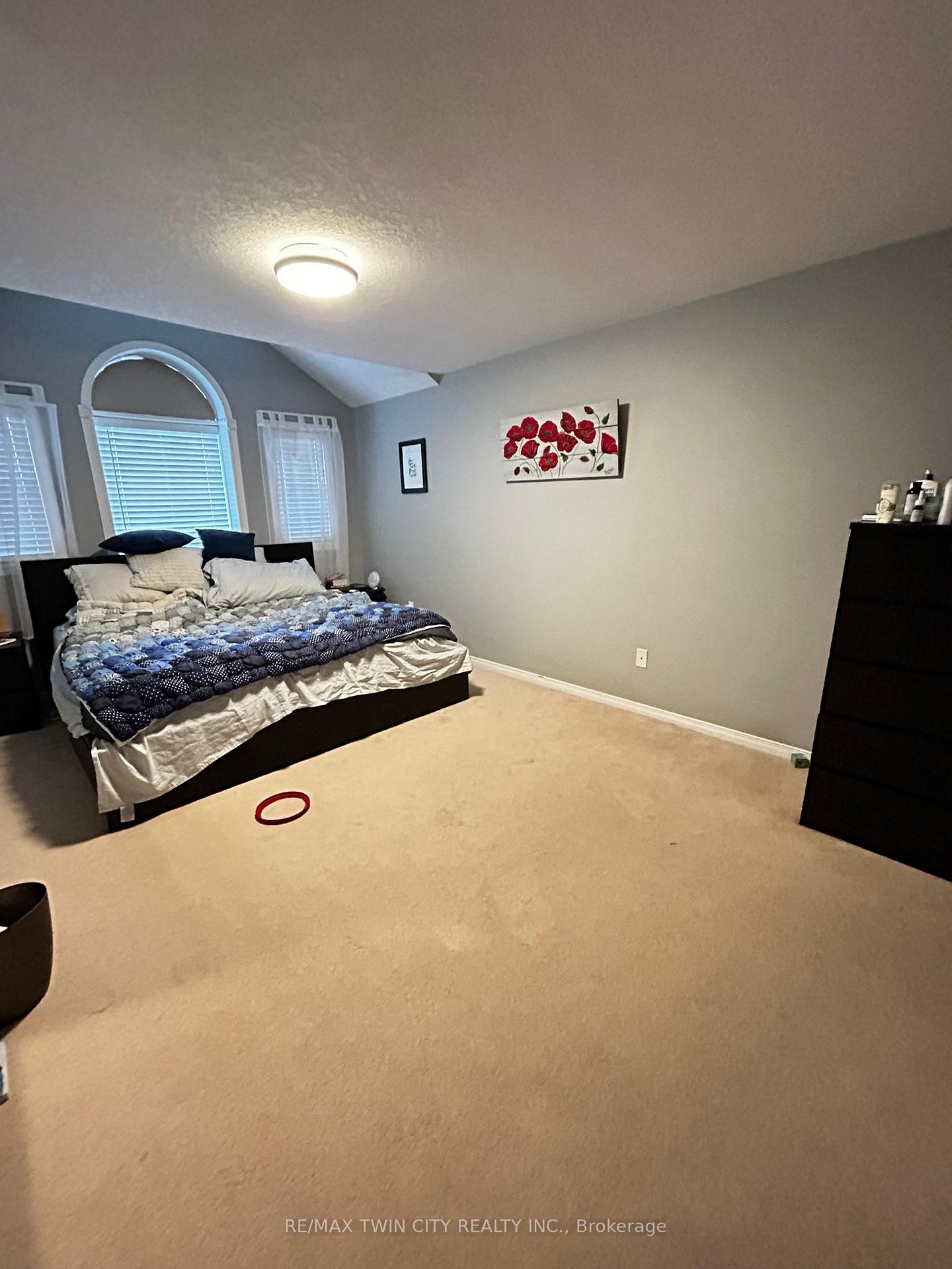 Photo 8 of 224 Purple Sage Crescent, Kitchener — HOMEH