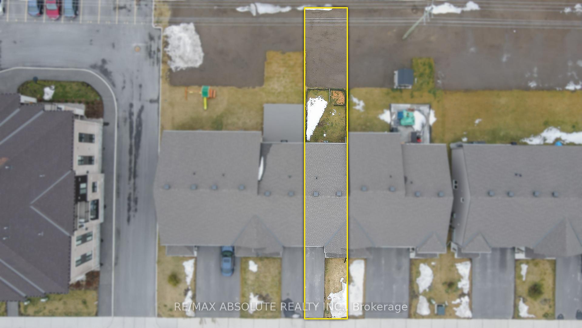 Photo 2 of 318 Livery Street, Ottawa, Kanata - Emerald Meadows/Trailwest — HOMEH