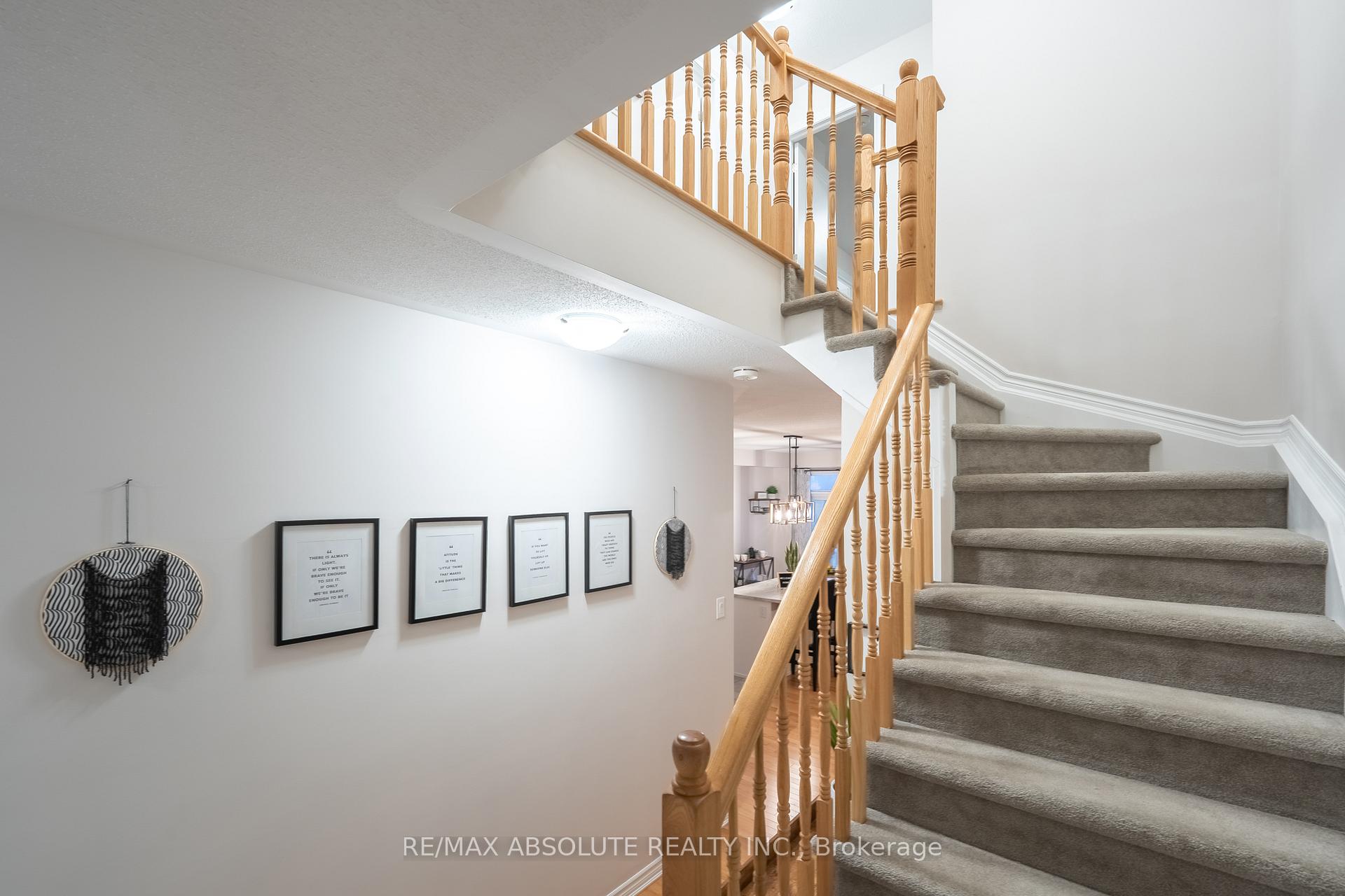 Photo 14 of 318 Livery Street, Ottawa, Kanata - Emerald Meadows/Trailwest — HOMEH