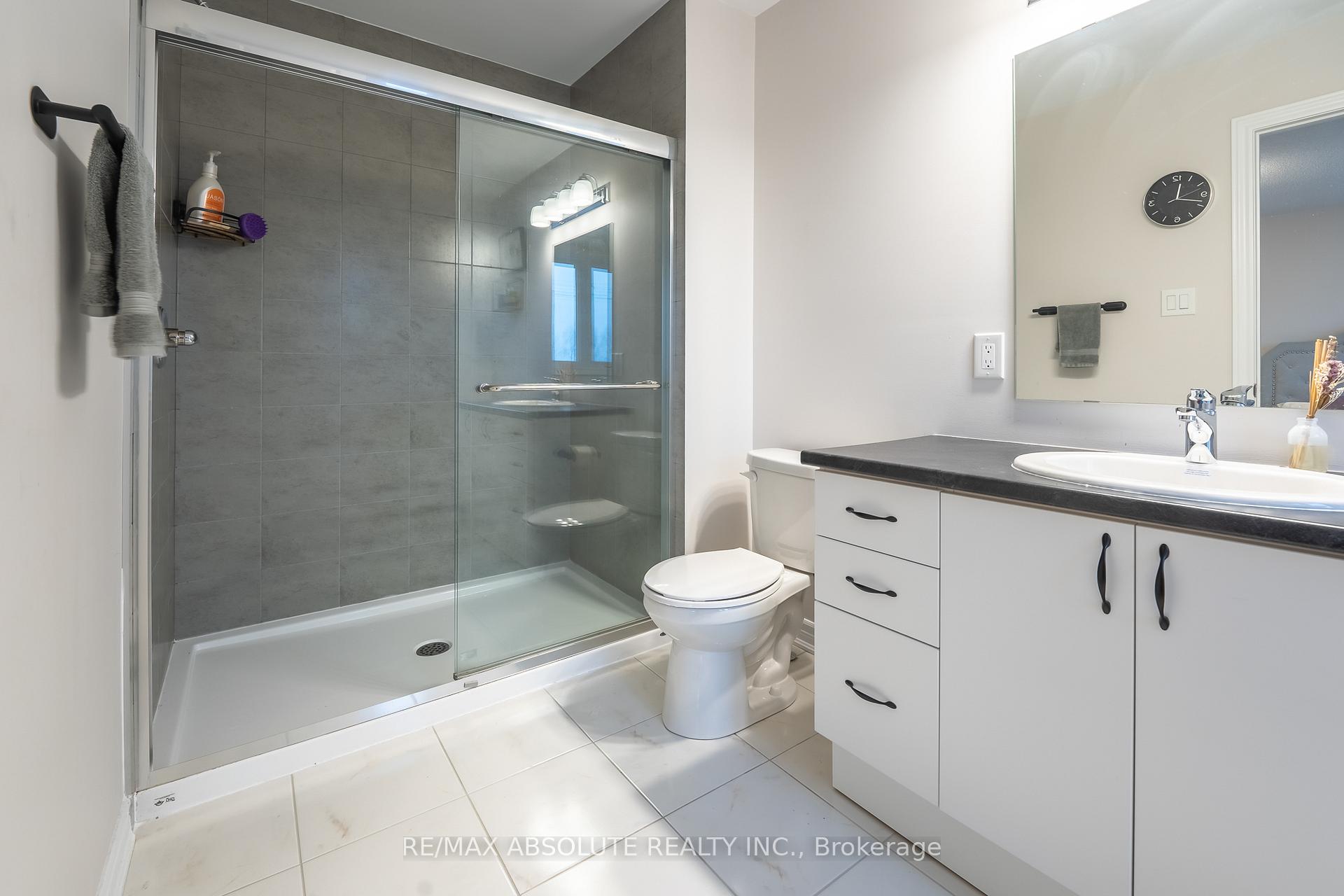Photo 19 of 318 Livery Street, Ottawa, Kanata - Emerald Meadows/Trailwest — HOMEH
