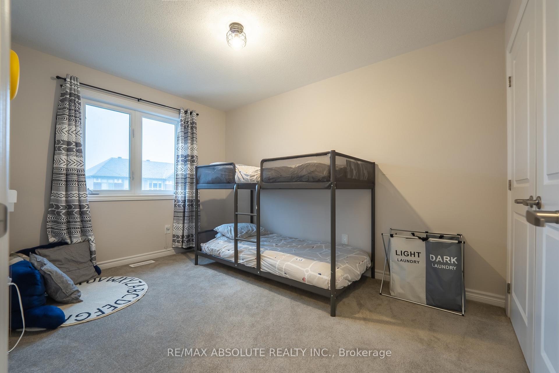 Photo 22 of 318 Livery Street, Ottawa, Kanata - Emerald Meadows/Trailwest — HOMEH