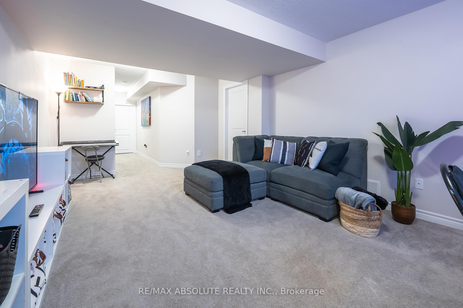 Photo 26 of 318 Livery Street, Ottawa, Kanata - Emerald Meadows/Trailwest — HOMEH