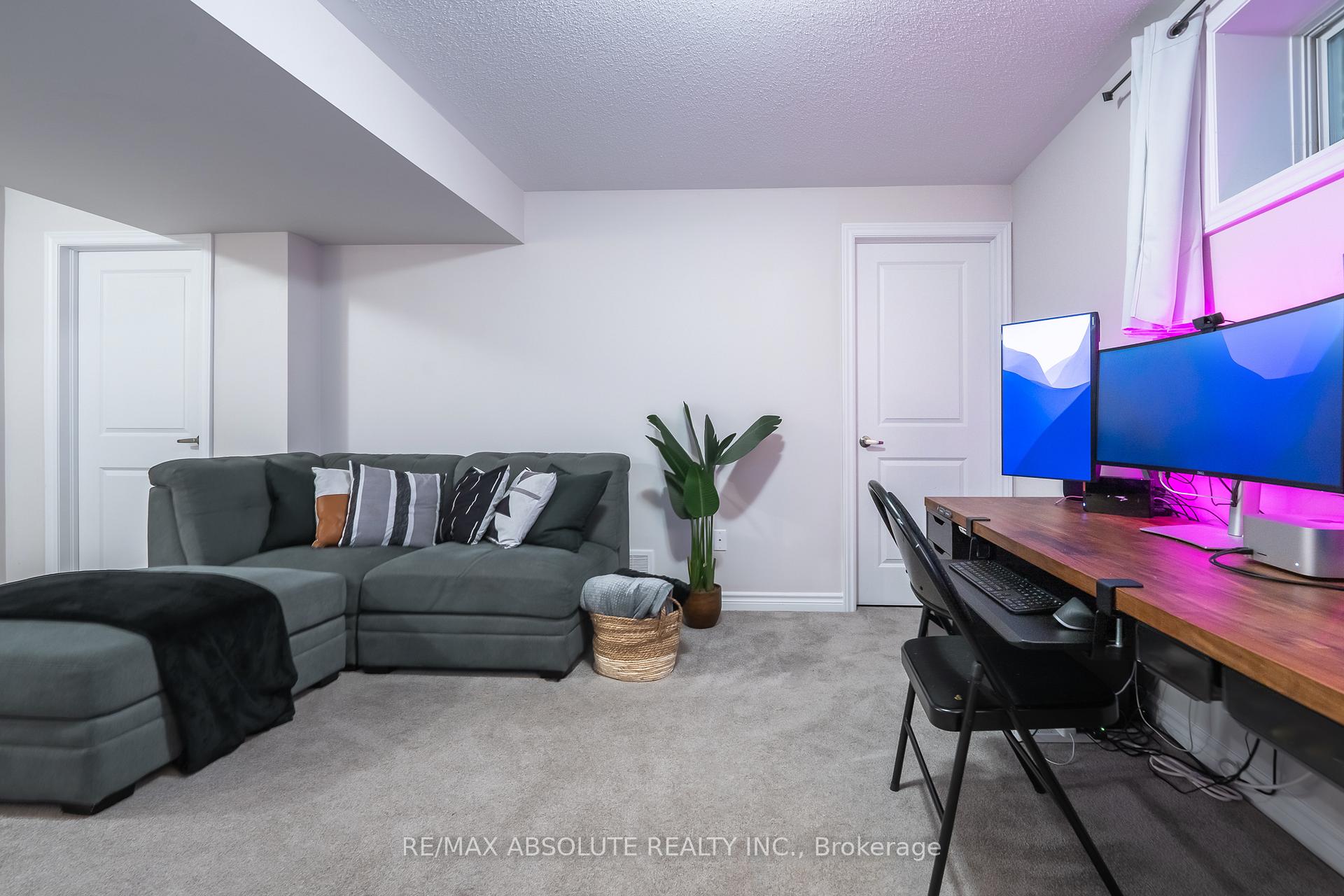 Photo 27 of 318 Livery Street, Ottawa, Kanata - Emerald Meadows/Trailwest — HOMEH