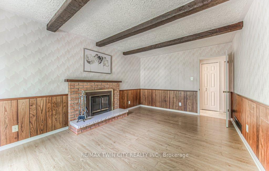 Photo 19 of 172 Brookside Crescent, Kitchener — HOMEH