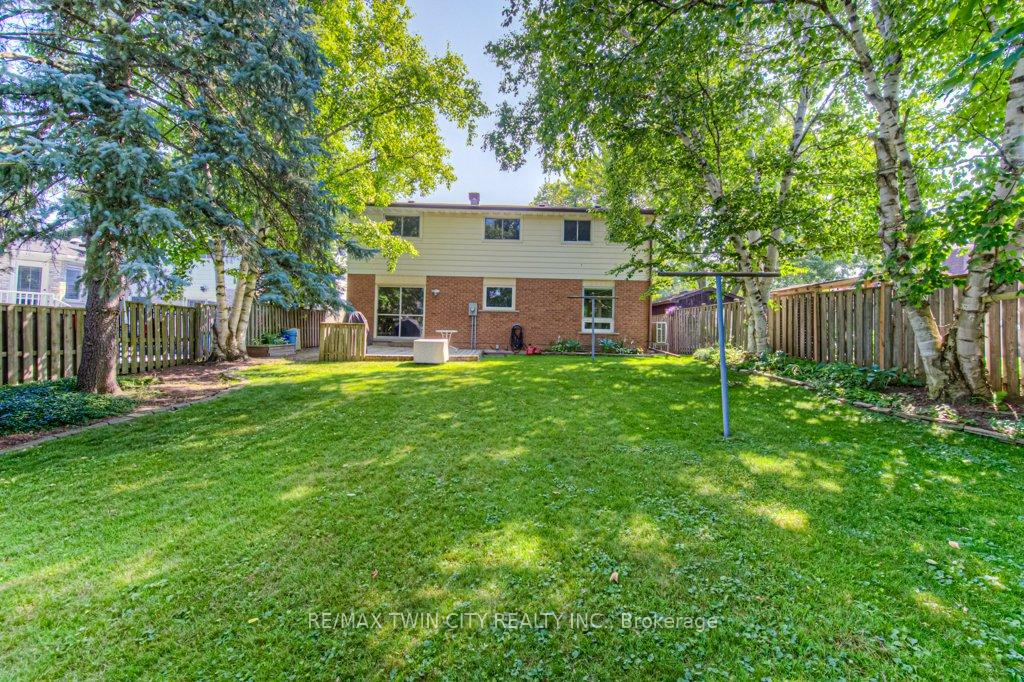 Photo 44 of 172 Brookside Crescent, Kitchener — HOMEH