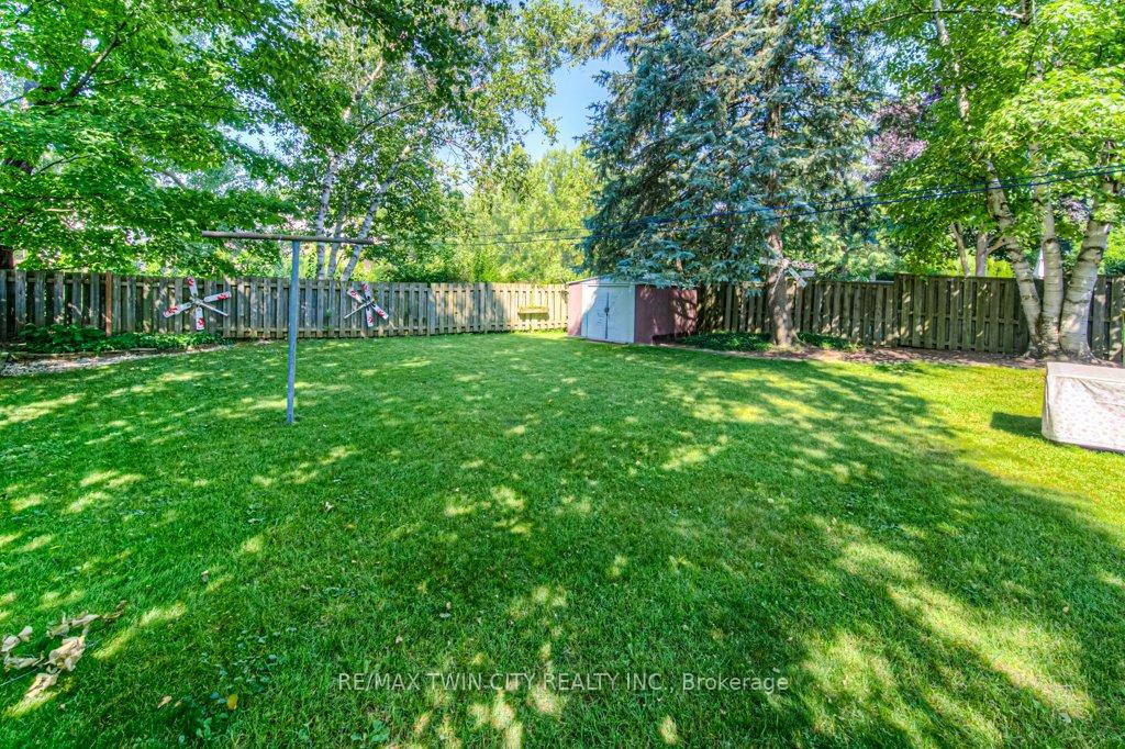 Photo 45 of 172 Brookside Crescent, Kitchener — HOMEH