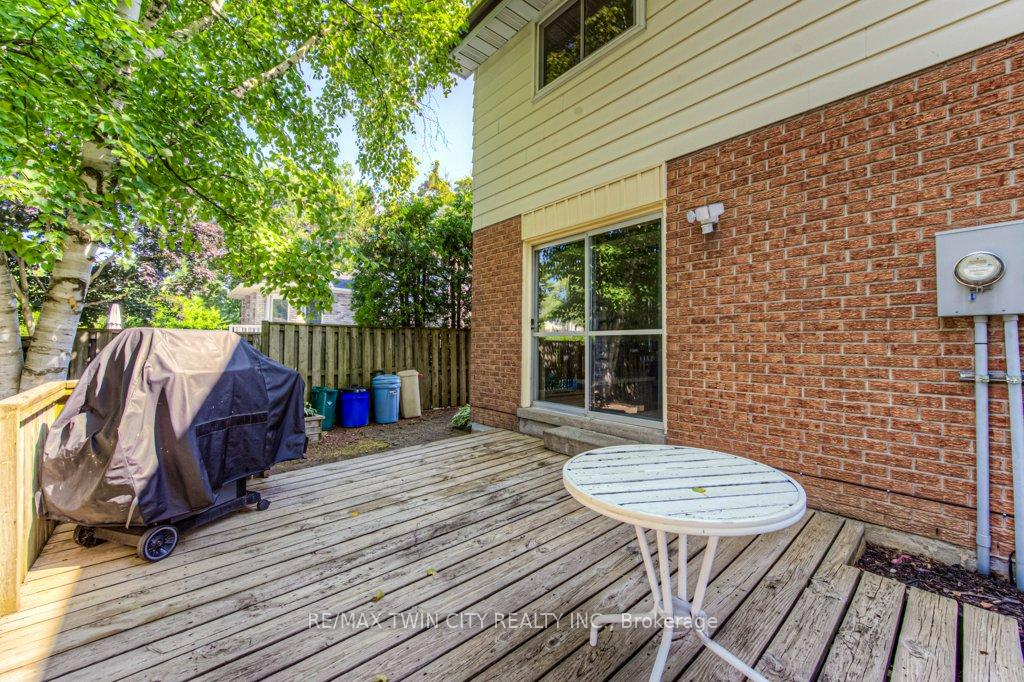 Photo 46 of 172 Brookside Crescent, Kitchener — HOMEH