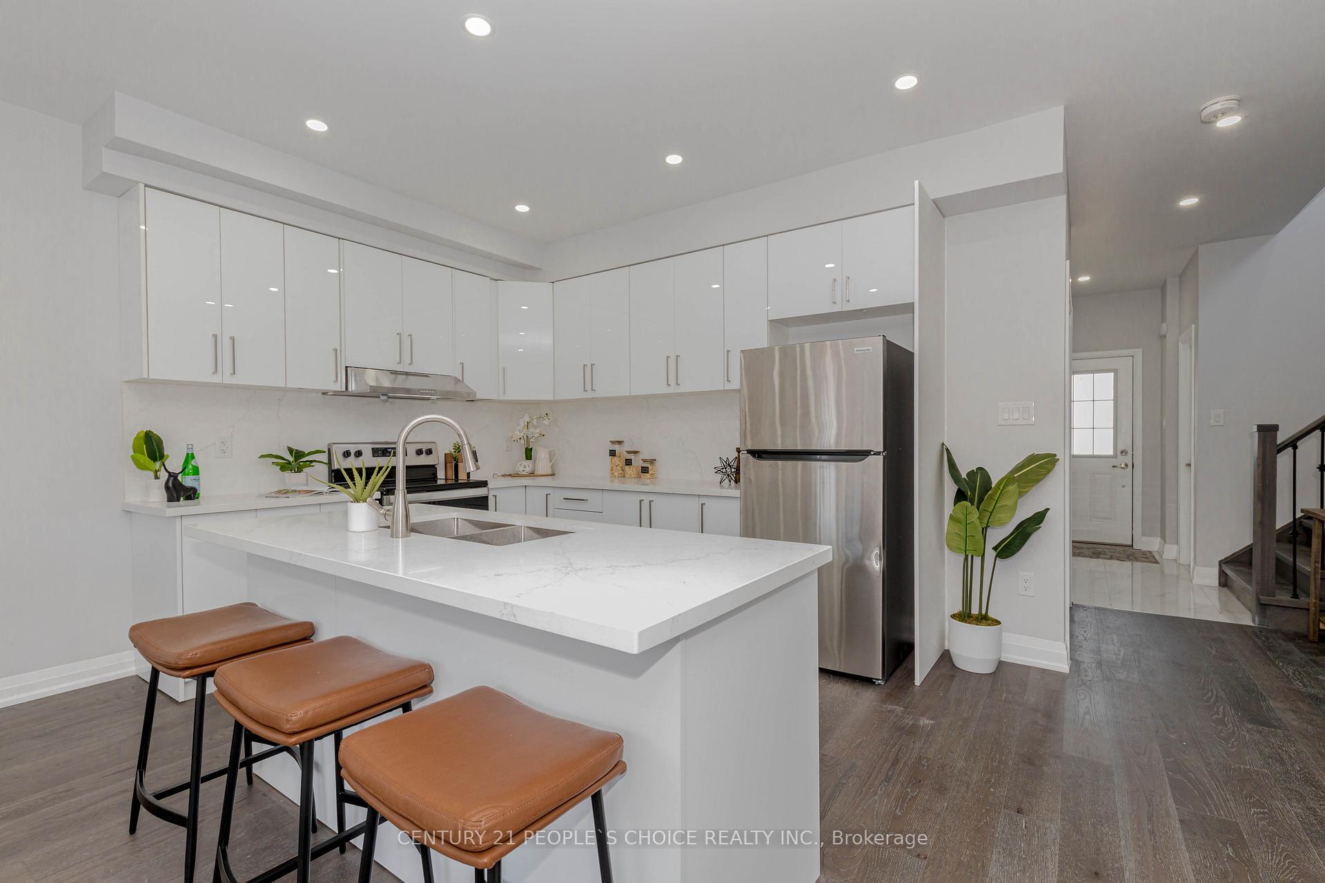 Photo 8 of 64 Dewberry Drive, Kitchener — HOMEH