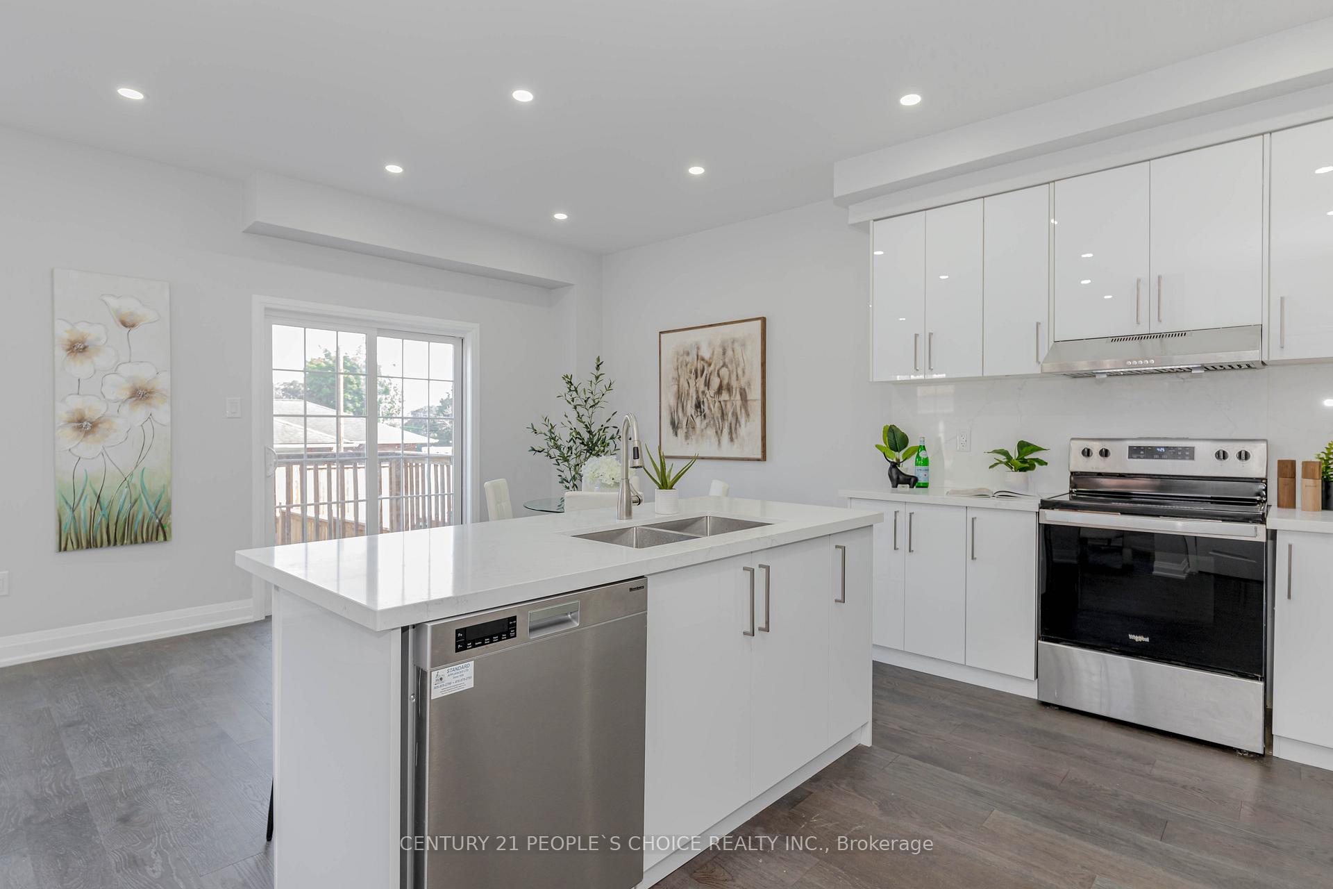 Photo 10 of 64 Dewberry Drive, Kitchener — HOMEH