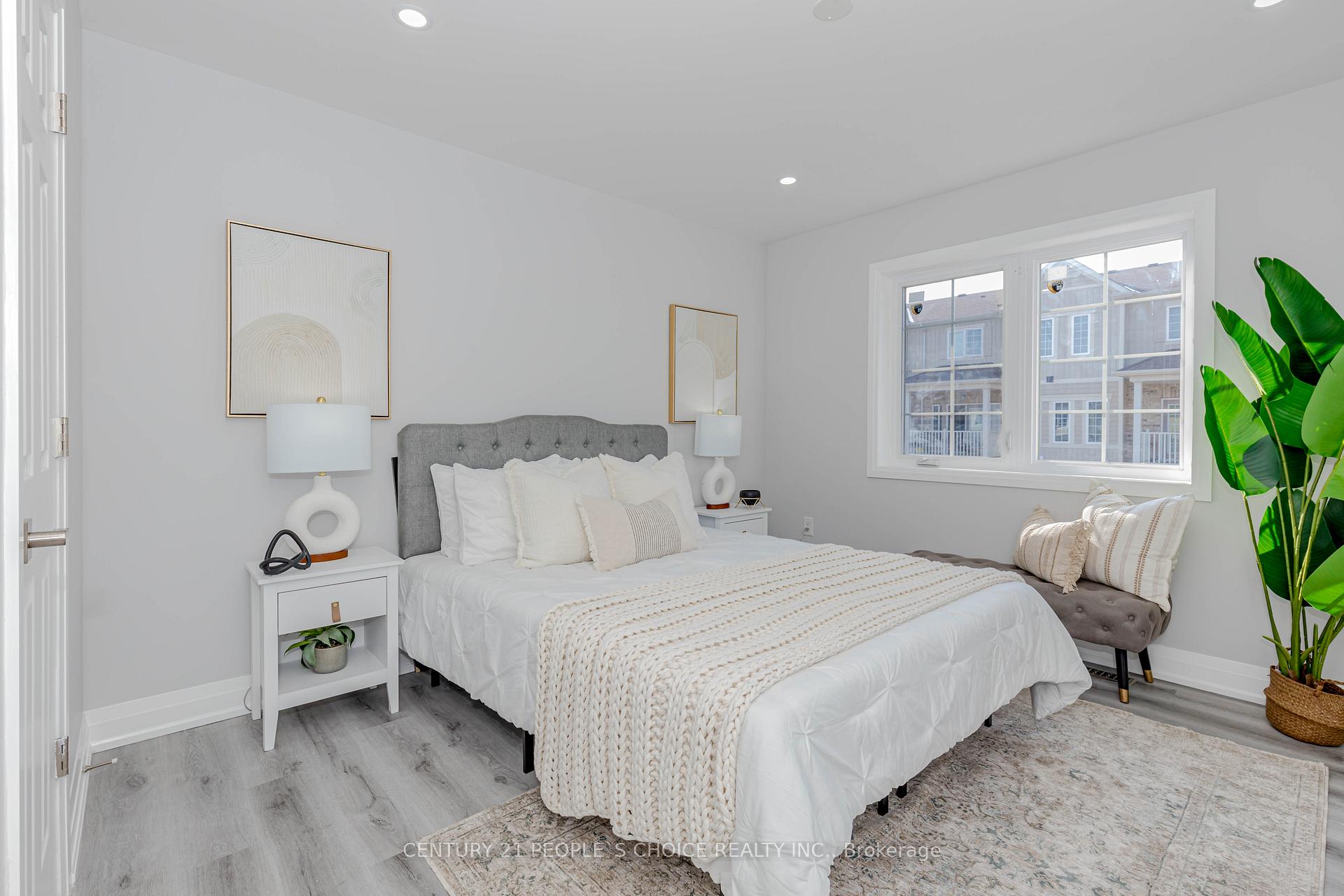 Photo 23 of 64 Dewberry Drive, Kitchener — HOMEH