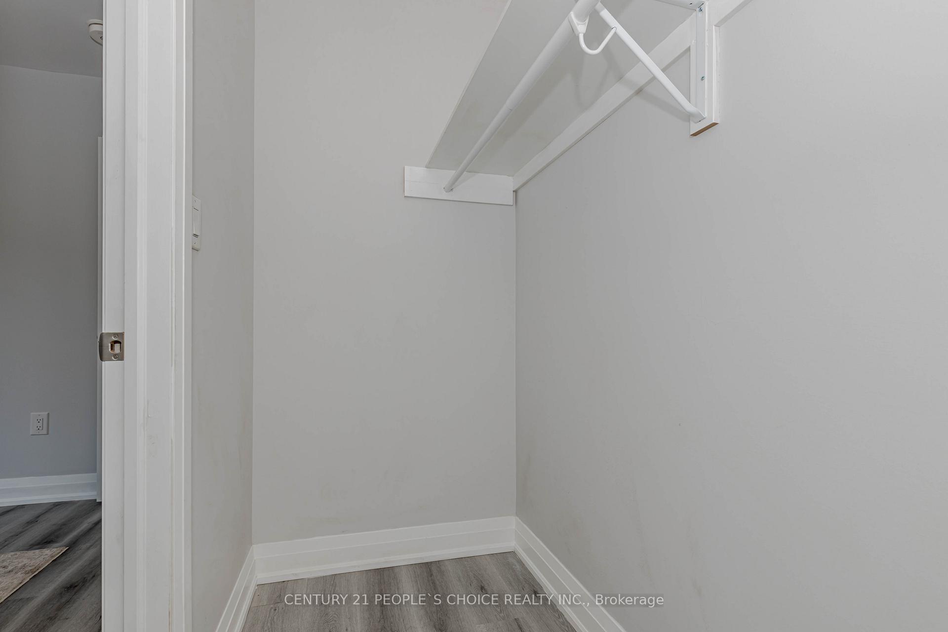 Photo 27 of 64 Dewberry Drive, Kitchener — HOMEH