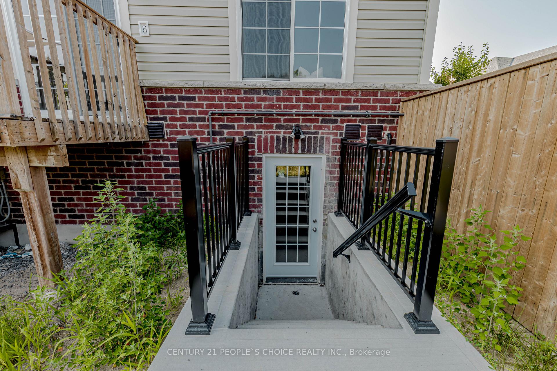 Photo 43 of 64 Dewberry Drive, Kitchener — HOMEH