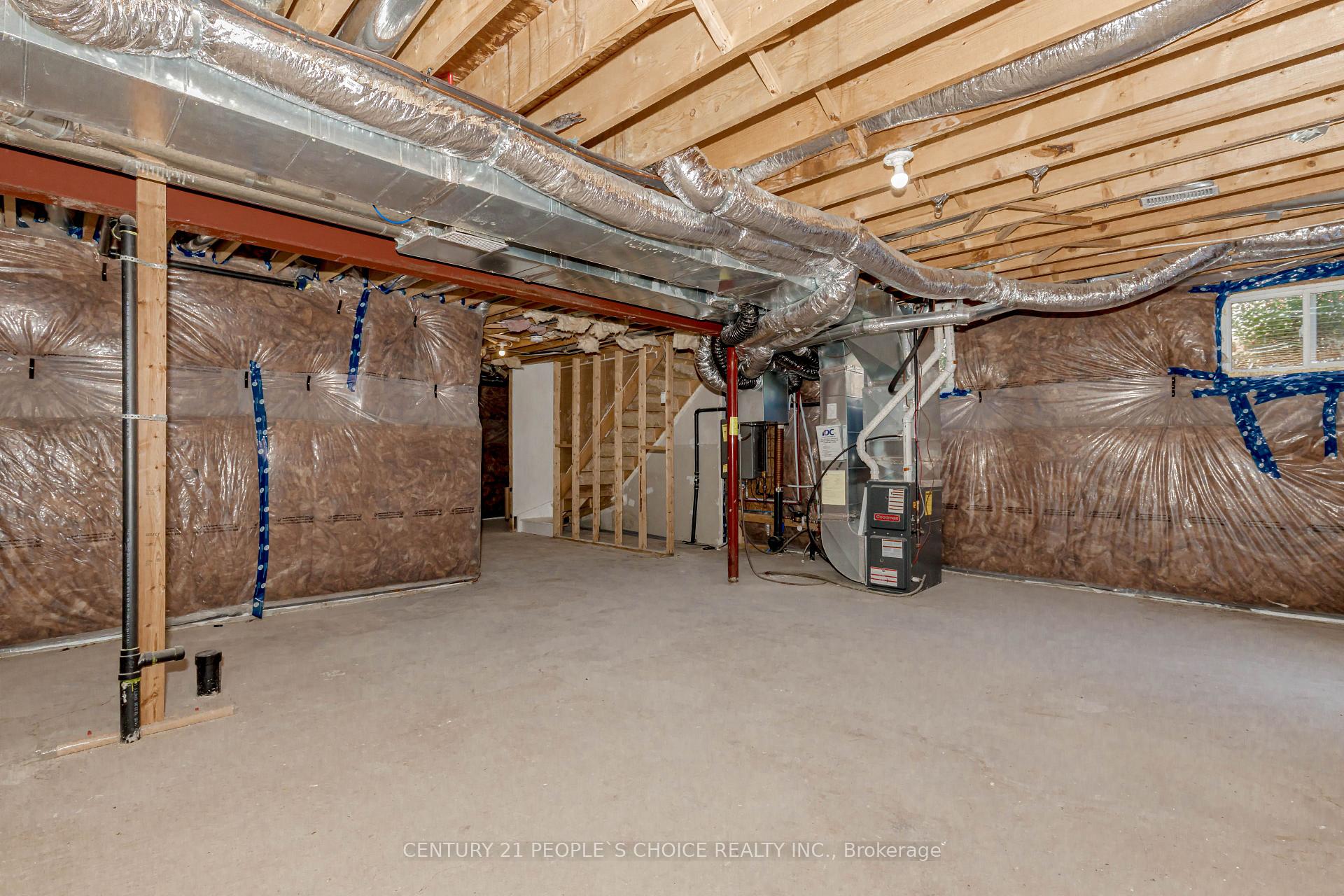Photo 44 of 64 Dewberry Drive, Kitchener — HOMEH