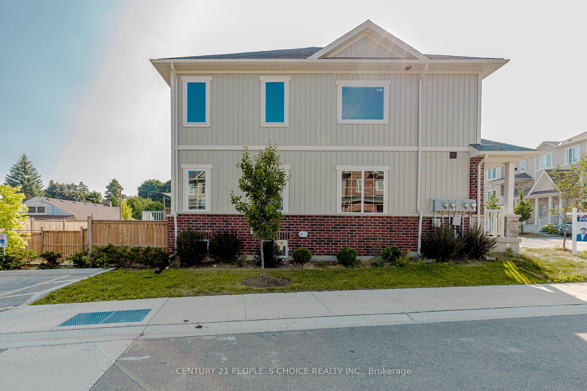 Photo 46 of 64 Dewberry Drive, Kitchener — HOMEH