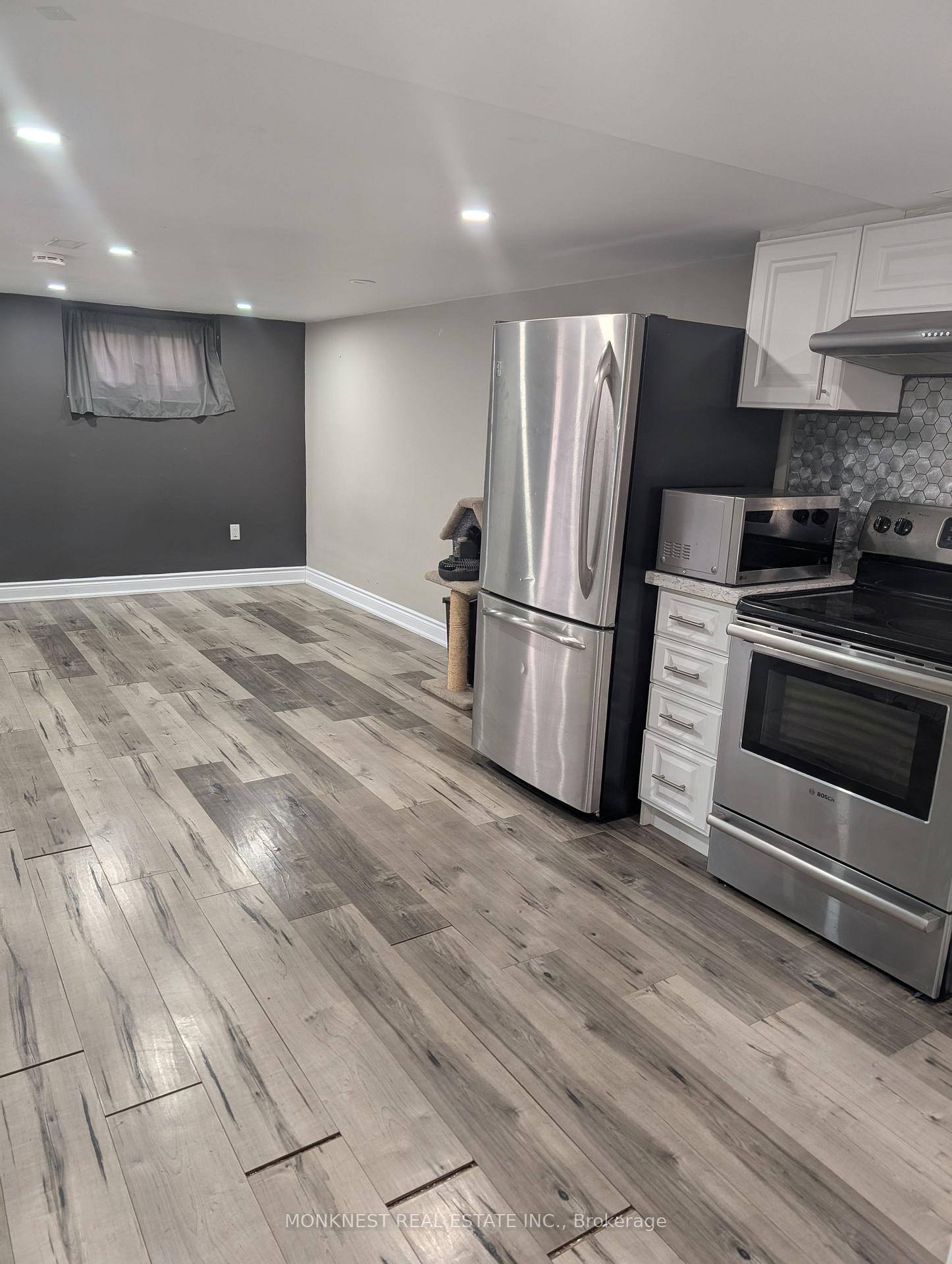 Photo 4 of Unit Lower, 511 Queensdale Avenue, Hamilton, Eastmount — HOMEH