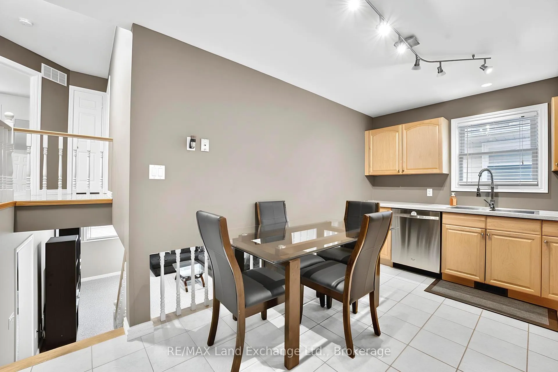 Photo 7 of 658 Stewart Drive, Kincardine — HOMEH