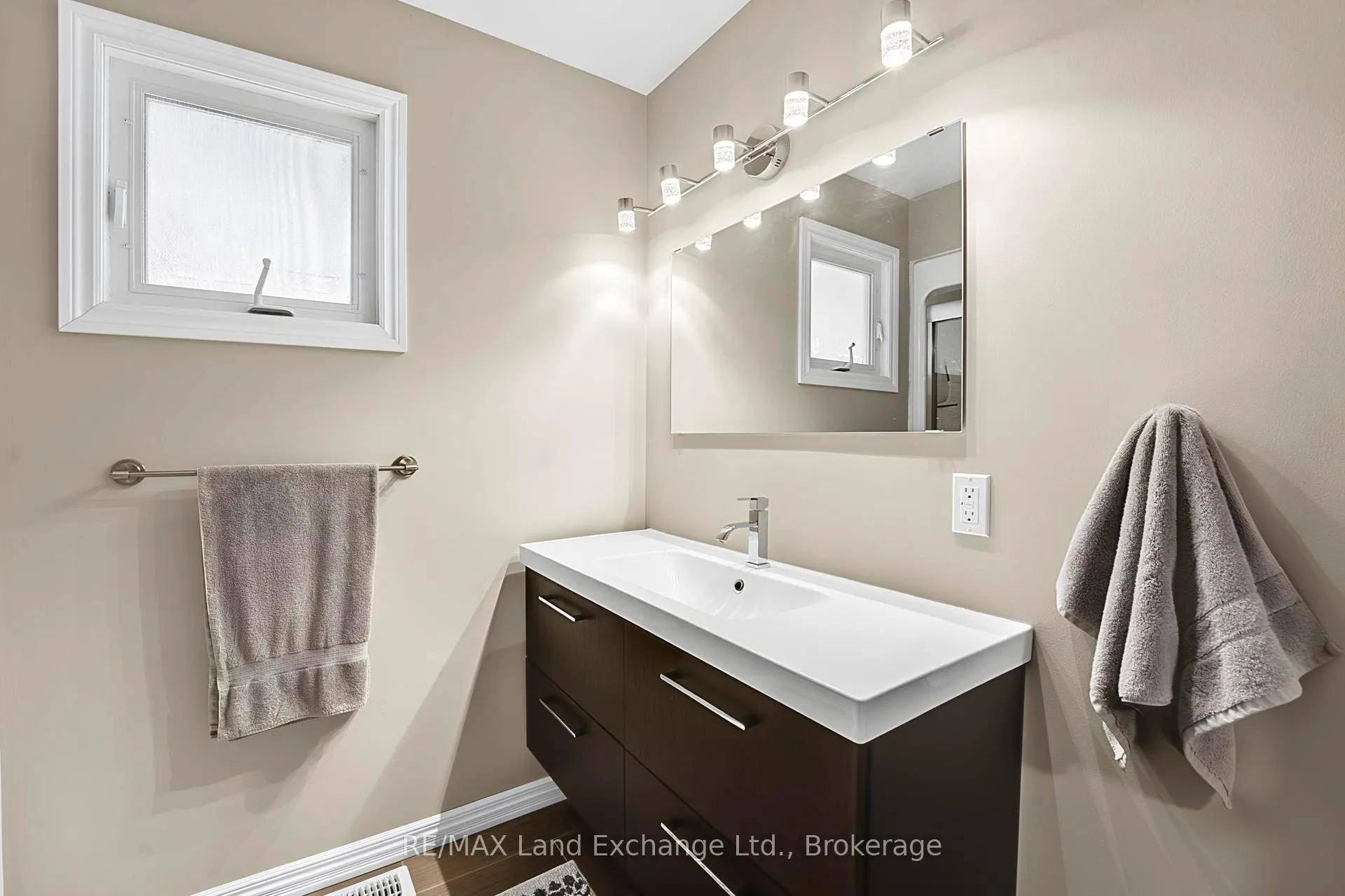 Photo 17 of 658 Stewart Drive, Kincardine — HOMEH