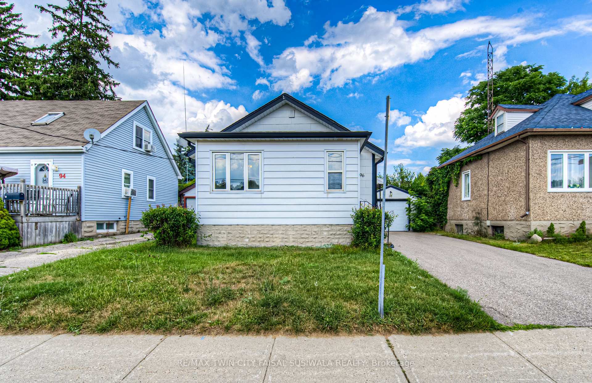 Photo 2 of 96 Whitney Place, Kitchener — HOMEH