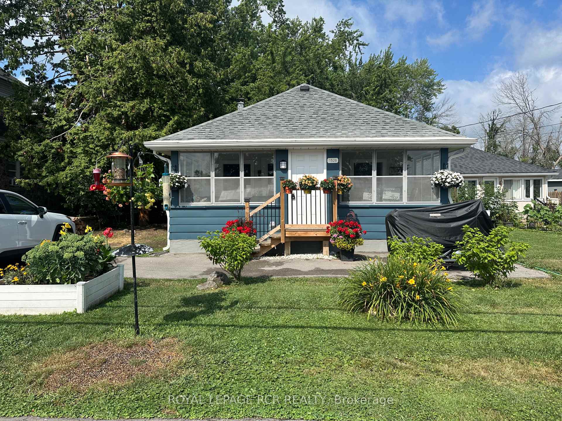 Front of 1526 Houston Avenue