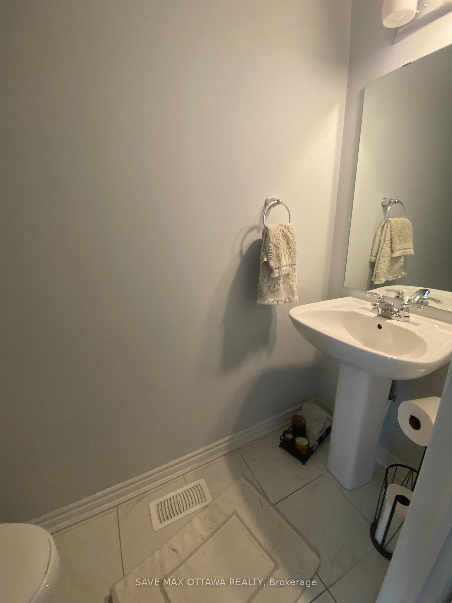 Photo 5 of 781 Brittanic Road, Ottawa, Kanata - Emerald Meadows/Trailwest — HOMEH