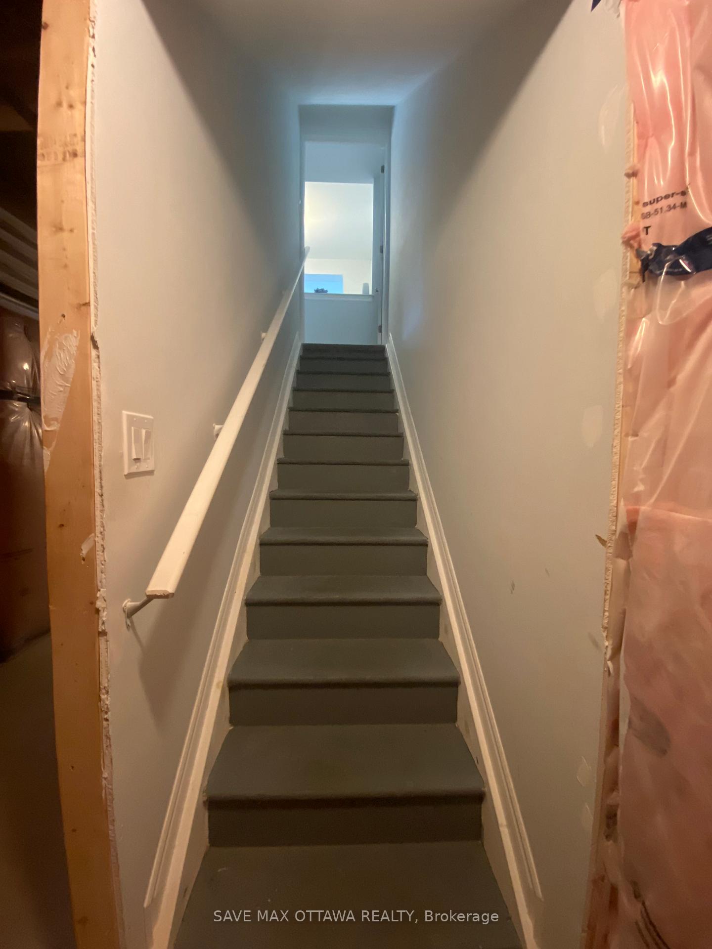 Photo 36 of 781 Brittanic Road, Ottawa, Kanata - Emerald Meadows/Trailwest — HOMEH