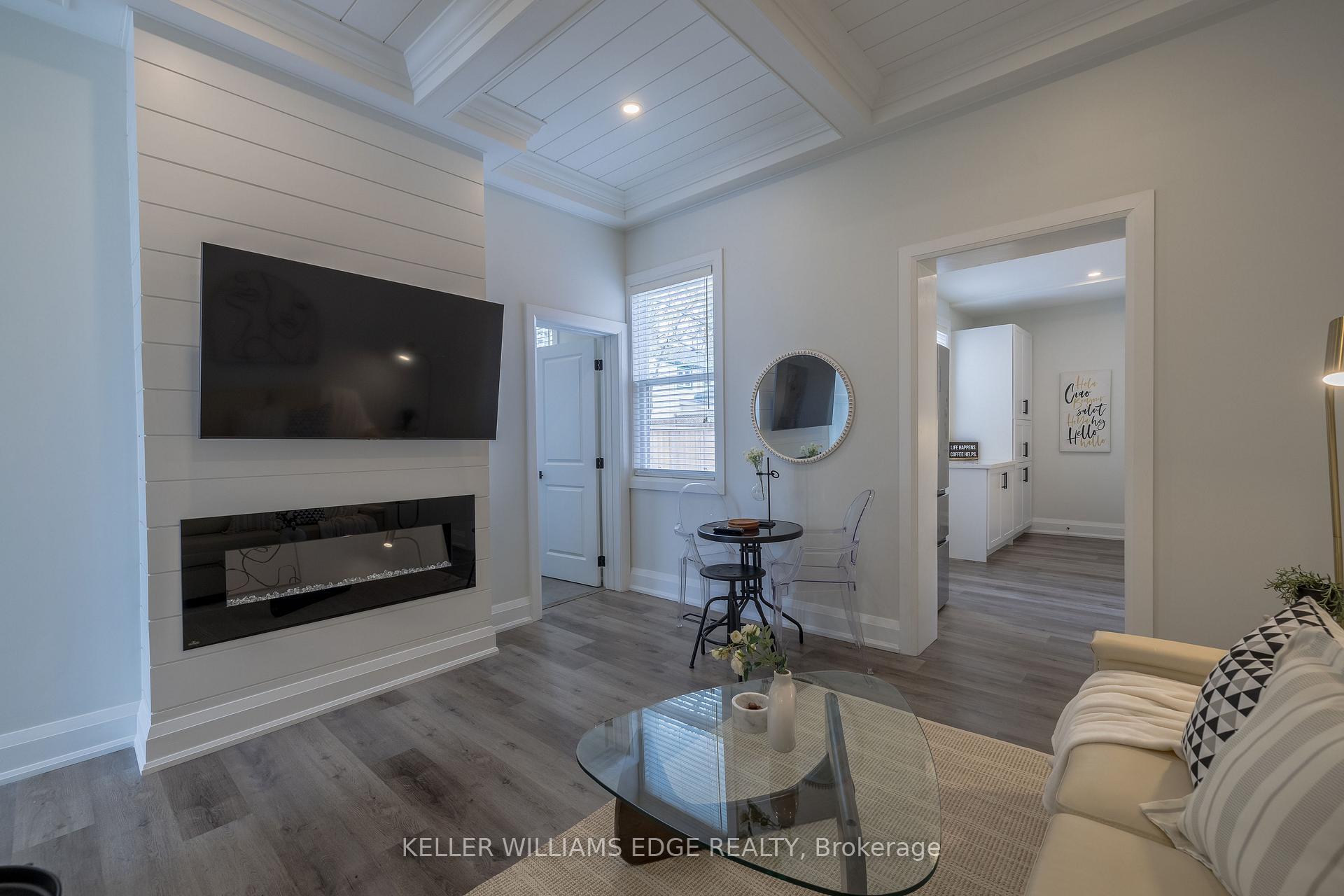 Photo 6 of 5 Florence Street, Hamilton, Strathcona — HOMEH